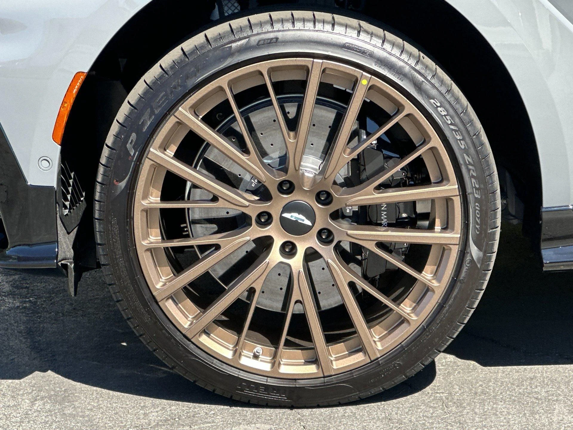 mph003_871134321_New_2026_Aston_Martin_DBX_S_1790736450_ef5c4bc38e