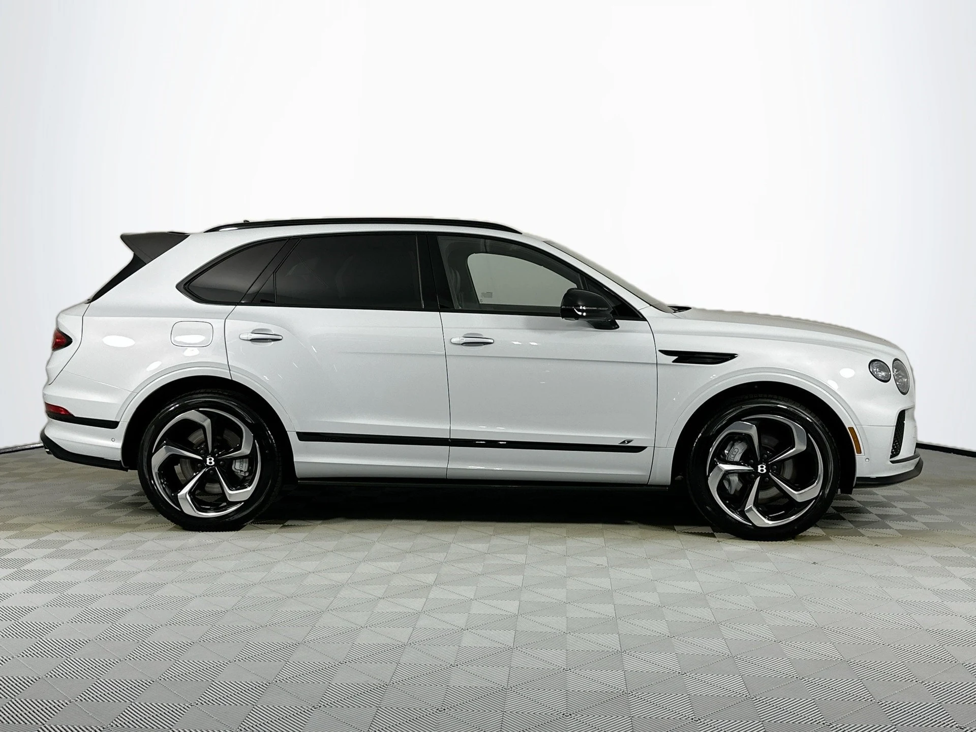 mph003_900404209_4_337cf51d87