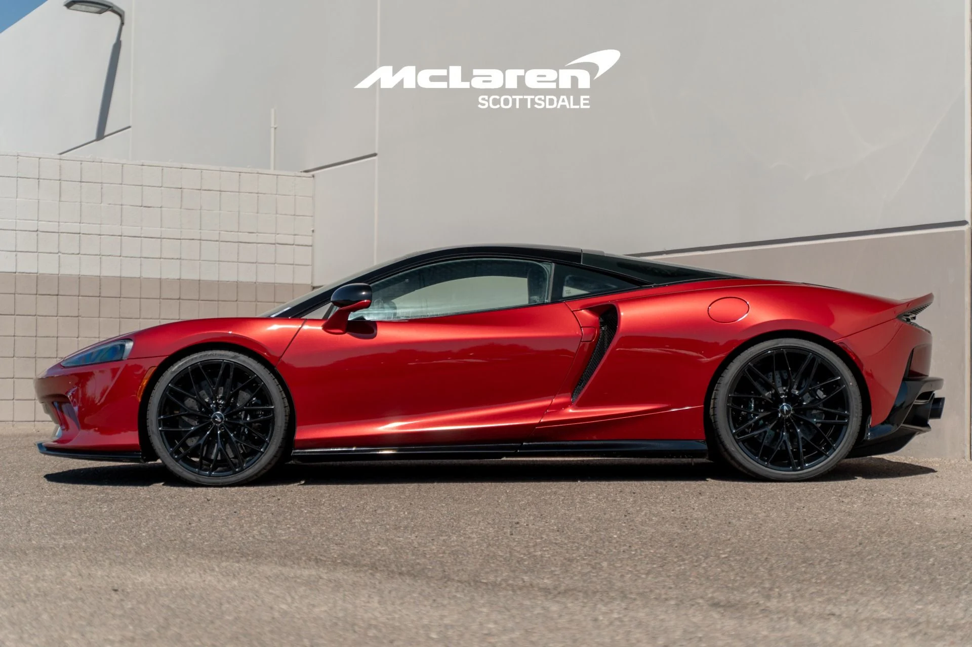 mph003_929151573_Used_2023_MCLAREN_GT_1775925020_235c2fc555