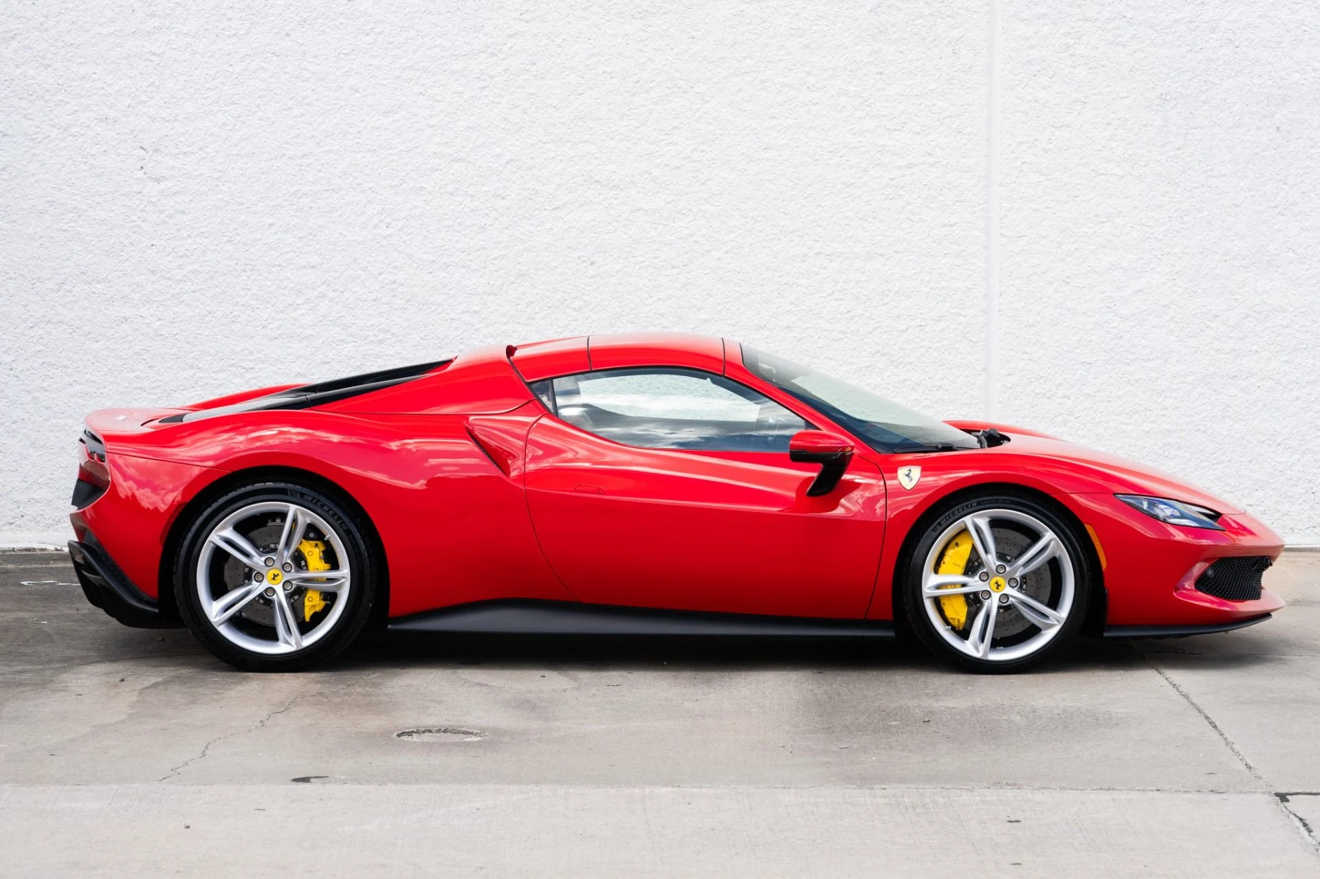 mph003_931067899_Used_2024_Ferrari_296_GTS_1753295164_b80d497615