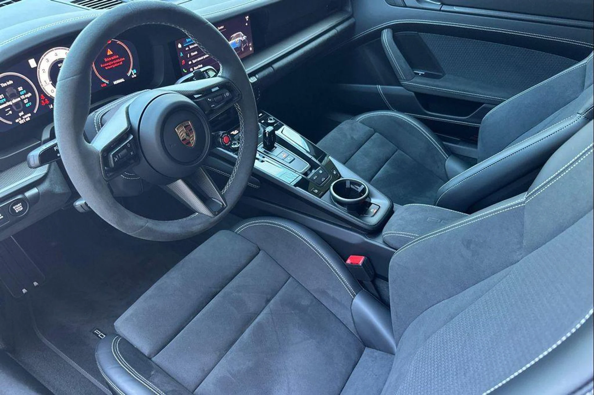 mph003_931222189_GW_Es_Vw_YW_Ew_Vd_Ma_Rd_S_Pef_A_Bf_jd8_b14c7f316f