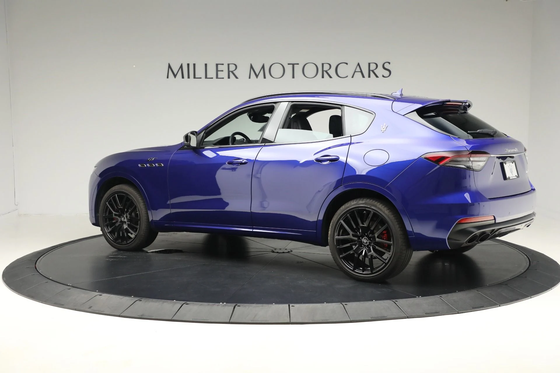 mph003_942397535_Used_2022_Maserati_Levante_GT_cf94dab95b
