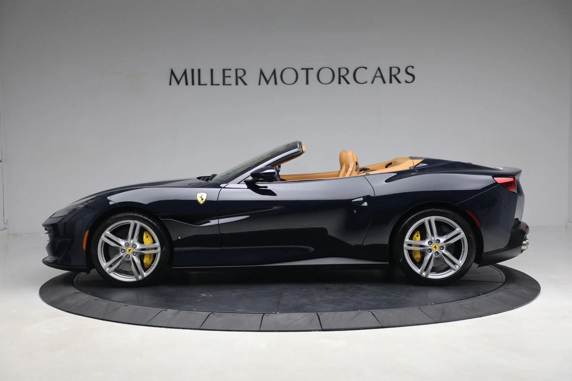 mph003_943433489_Used_2019_Ferrari_Portofino_6500dc13fe