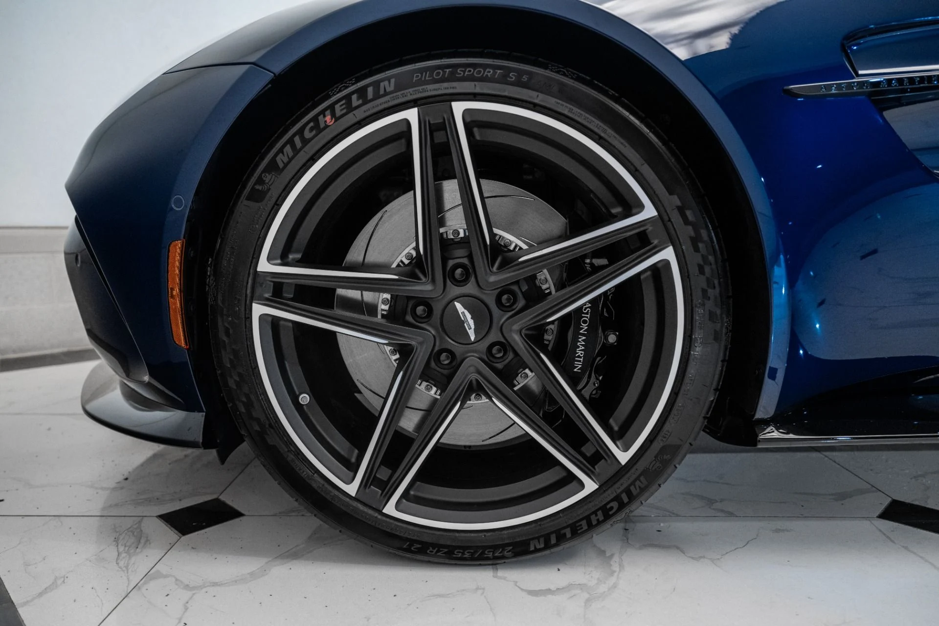 mph003_947545943_New_2026_ASTON_MARTIN_VANTAGE_1759243469_255ab2105b