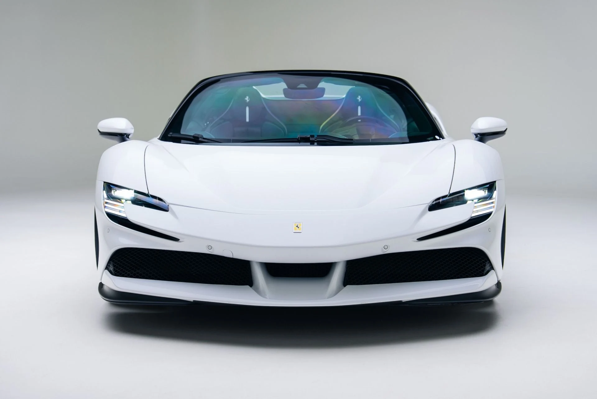 mph003_94803323_Used_2024_Ferrari_SF_90_Spider_1764978674_b088c1c7d4