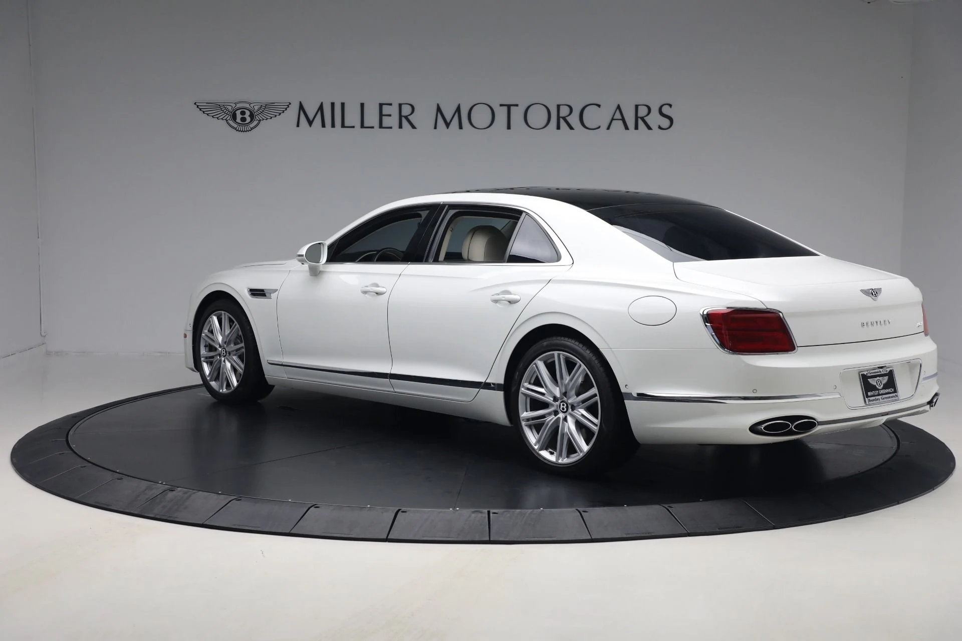 mph003_958498800_Used_2024_Bentley_Flying_Spur_Hybrid_81533ba45d