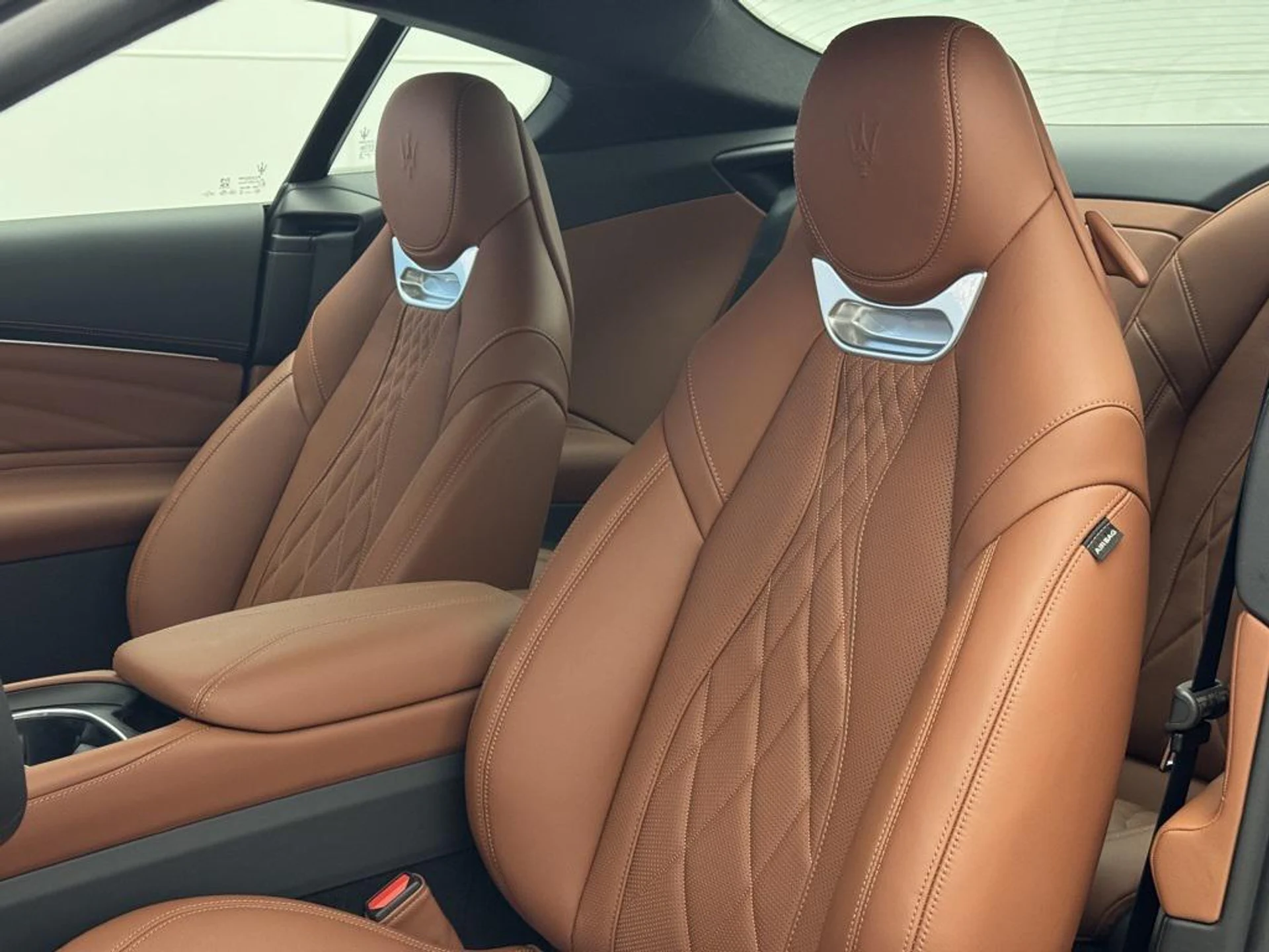 mph003_963782659_kar4df_Enqs_OE_1_o_H_Fvgalj_HHTE_f1394a6fe3