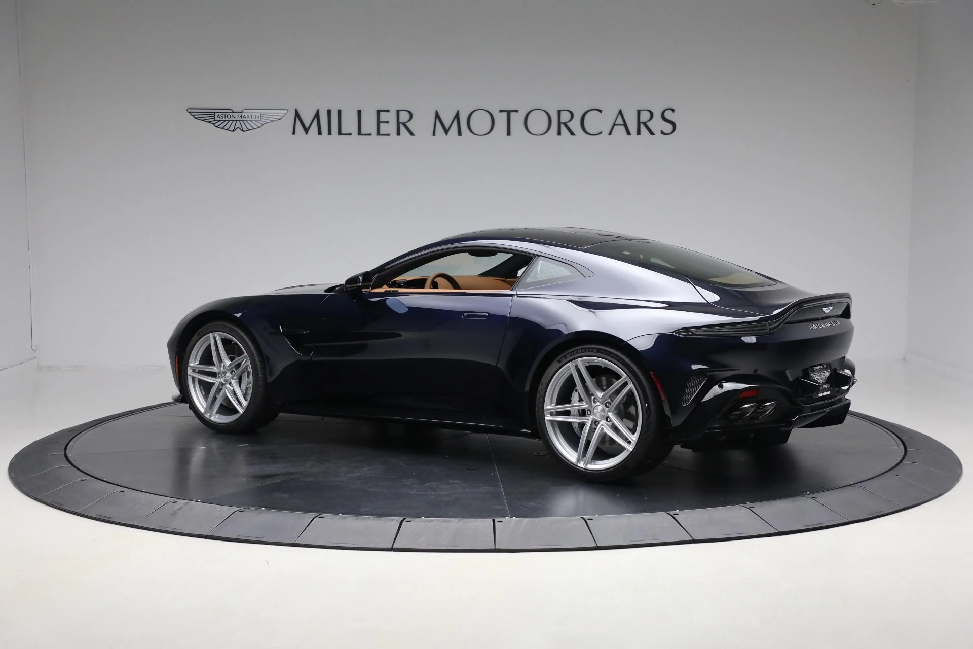 mph003_96398951_New_2026_Aston_Martin_Vantage_0a795c520e