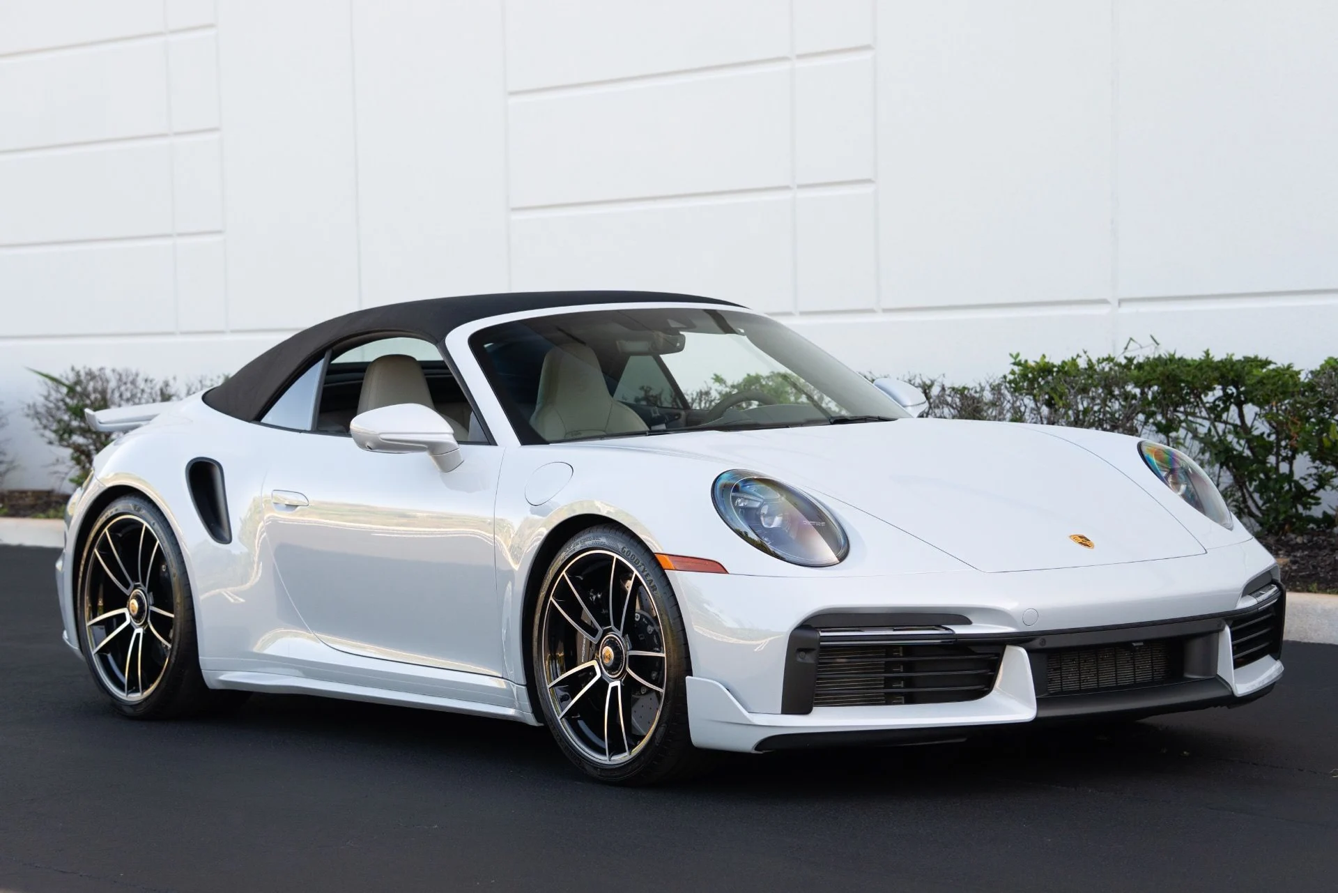 mph003_967693440_Used_2025_Porsche_911_Cabriolet_Turbo_S_1769622703_de07e9760d