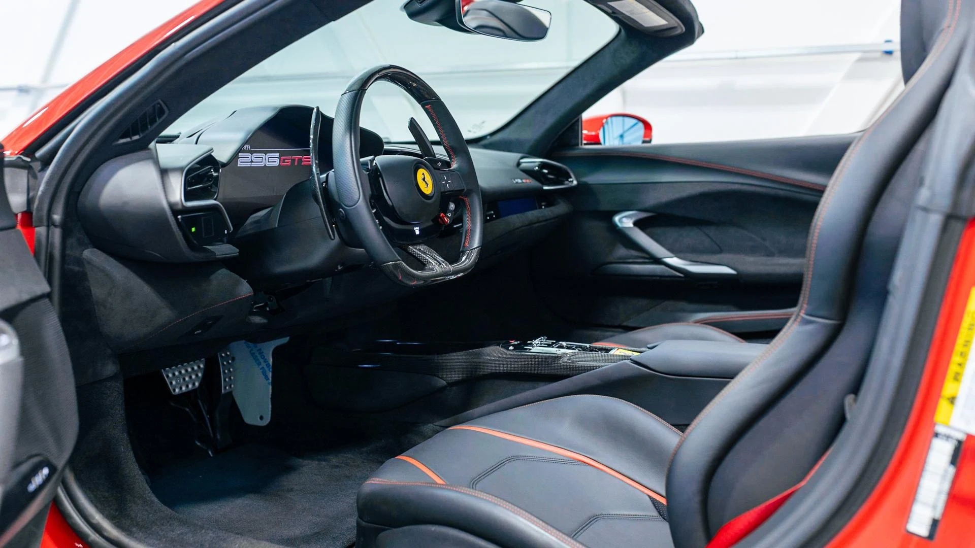 mph003_971535909_Used_2024_Ferrari_296_GTS_Base_1786278946_bfba9411db