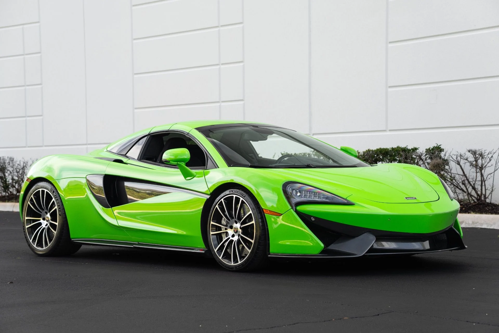 mph003_971639771_Used_2018_Mc_Laren_570_S_Spider_1773949539_03e4d43a48