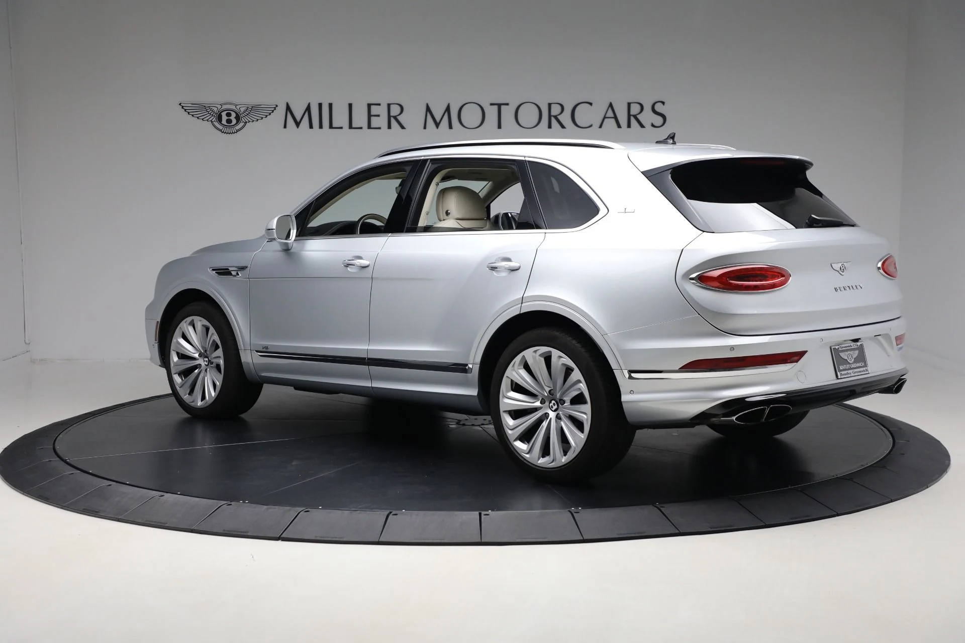mph003_973661343_Used_2021_Bentley_Bentayga_V8_3346bff8b9