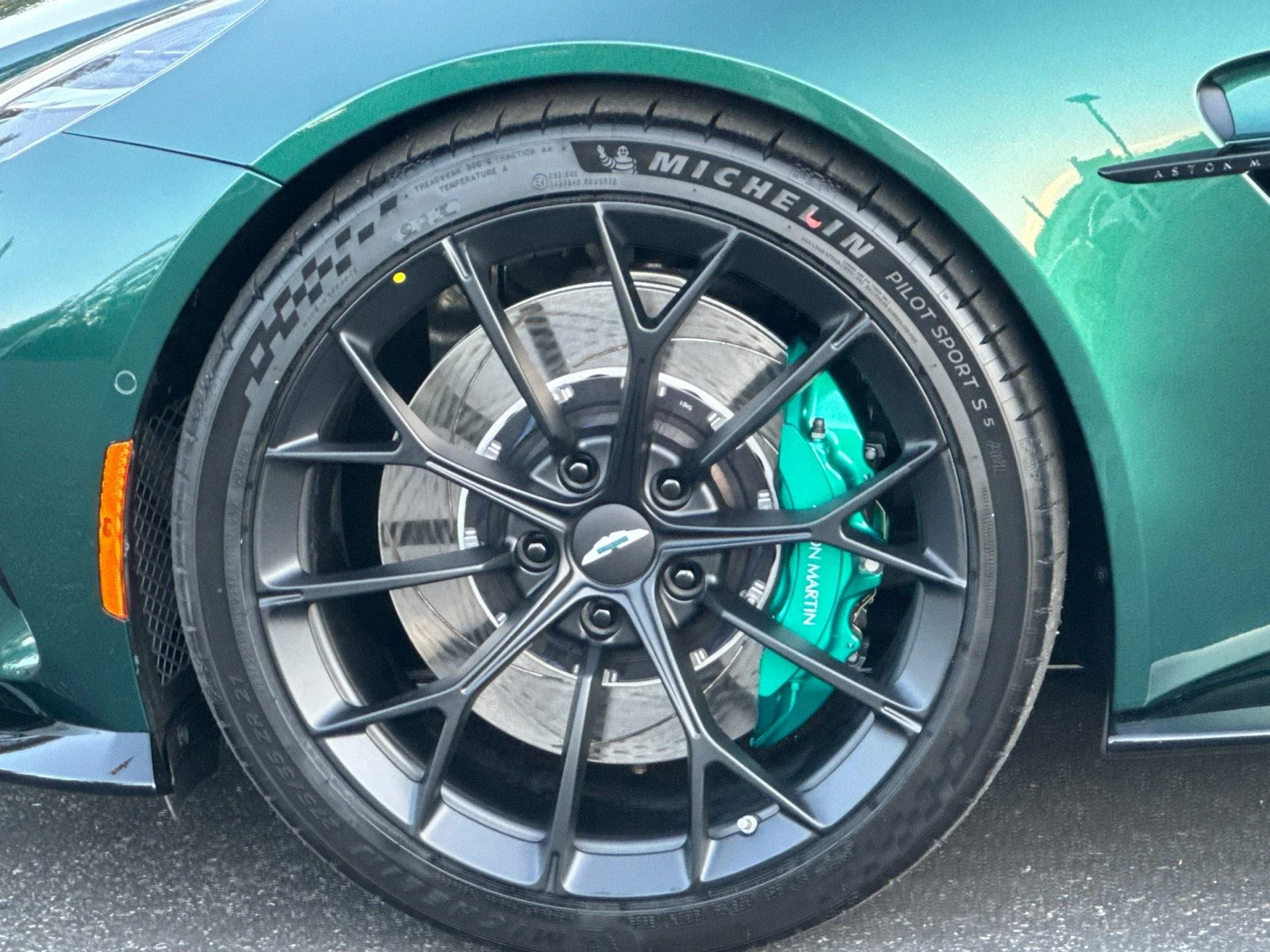 mph003_974565579_New_2026_Aston_Martin_Vantage_S_1767971564_103ca2c342