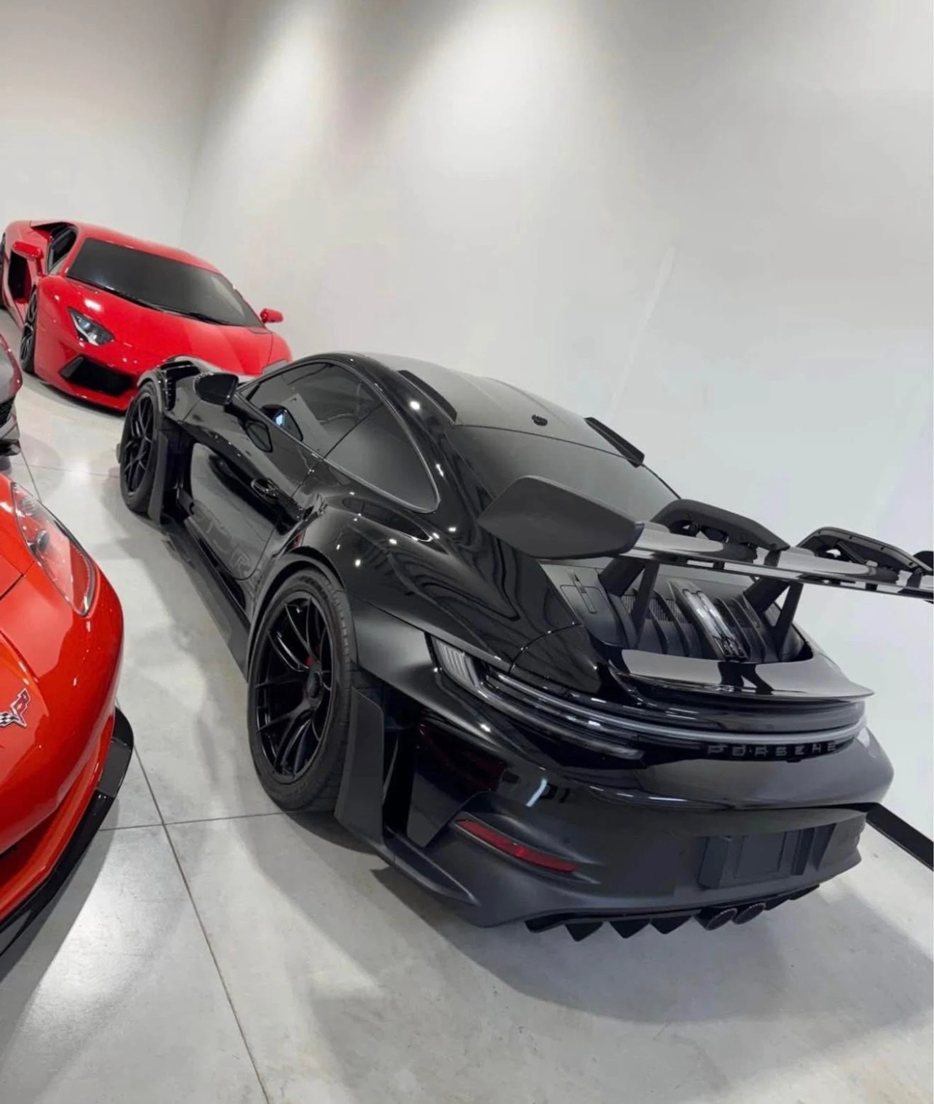 mph003_978563150_Used_2024_Porsche_911_GT_3_RS_1761078644_f433b27599