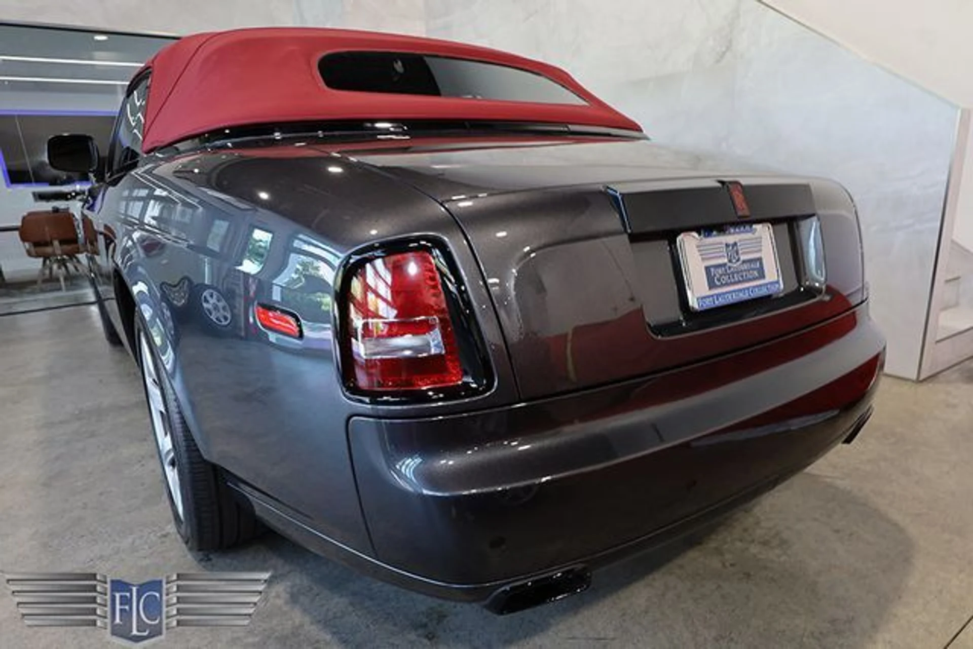 mph004_1011683261_used_2017_rolls_royce_phantom_drophead_coupe_9689_23040582_8_640_7b1b262172