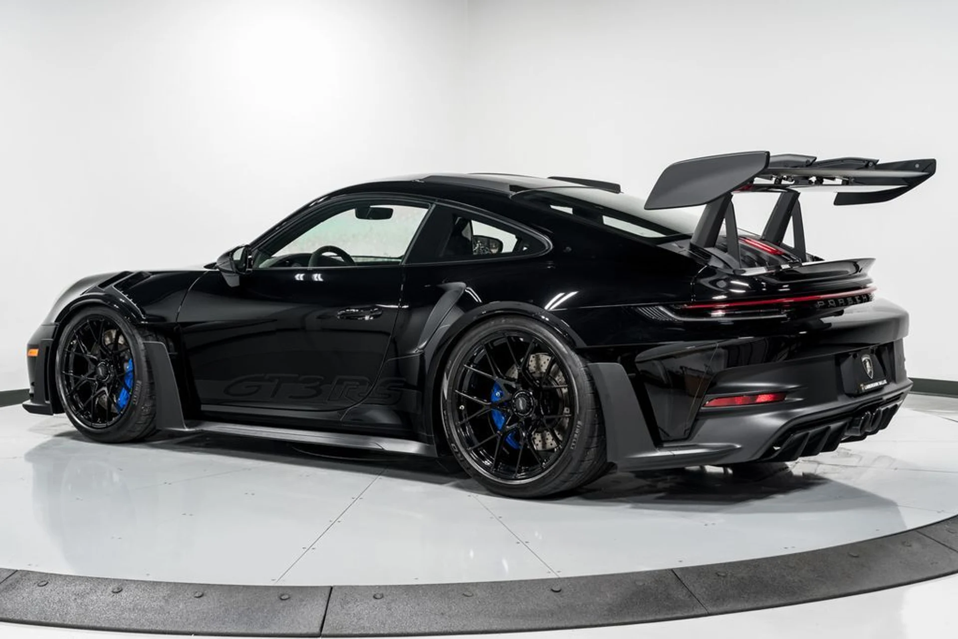 mph004_101437297_46921c80335d5b0aca8d431f26e9a533x_a818d8b916