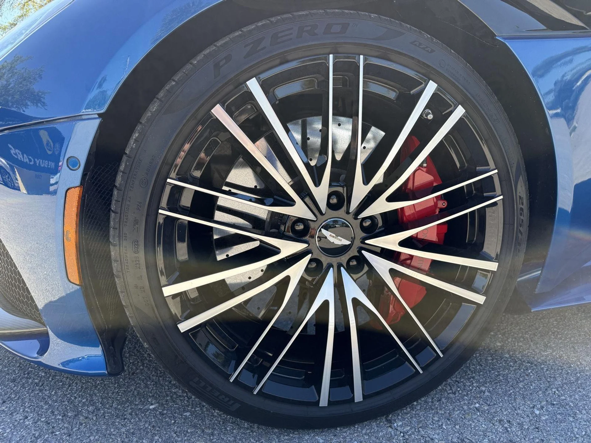 mph004_1015755838_Used_2022_Aston_Martin_DBS_Superleggera_1774123286_ceaa63a303