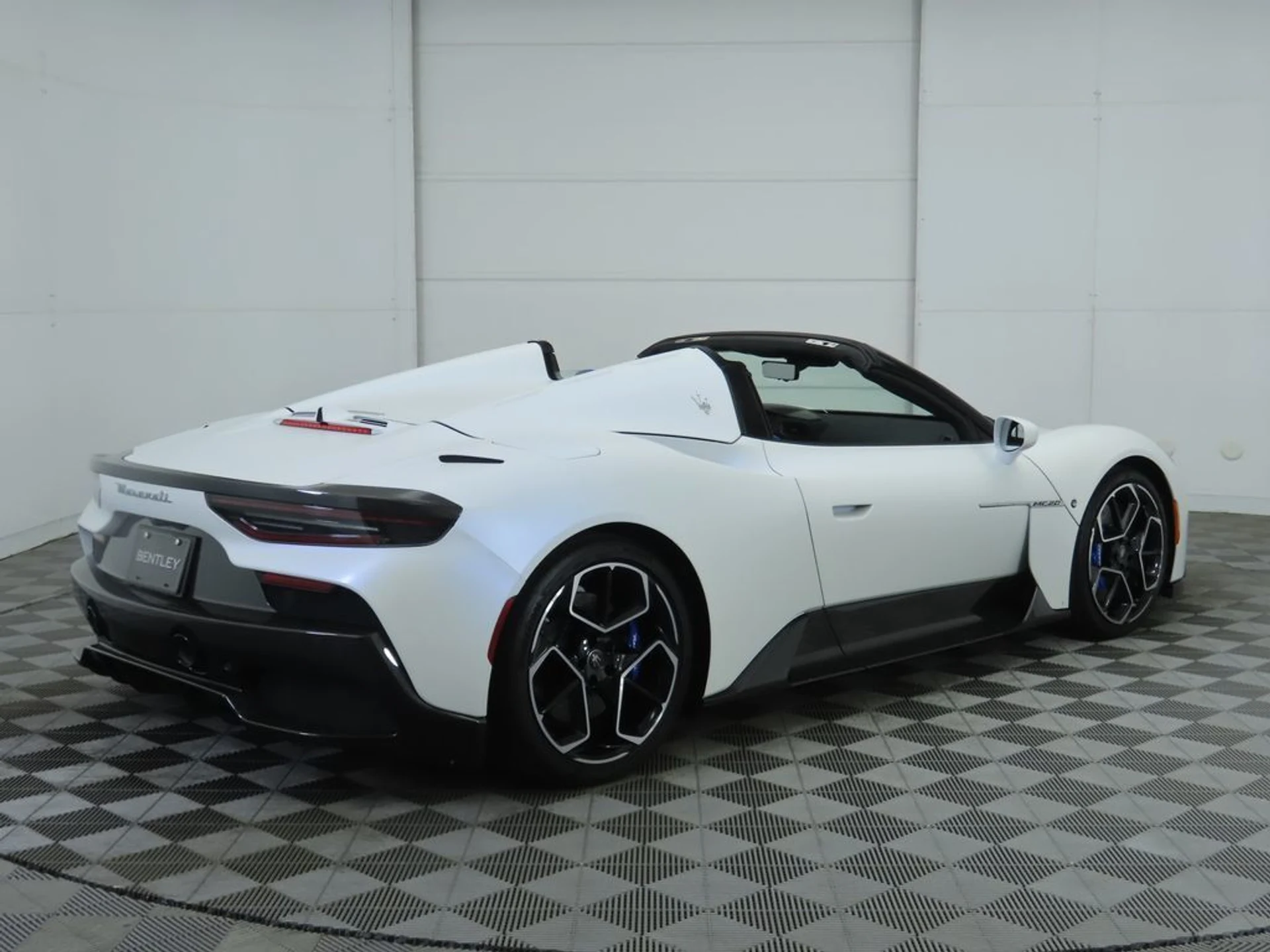 mph004_1026820032_used_2023_maserati_mc20_cieloconvertible_8119_22982884_5_1024_d7748345fb