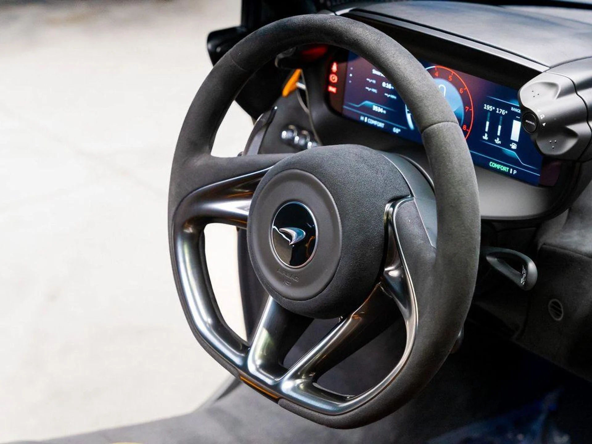 mph004_1029844351_in5_C_Mf_UVC_3_YODM_38c8yk9_Cpo_Jr_U_10b92d4146