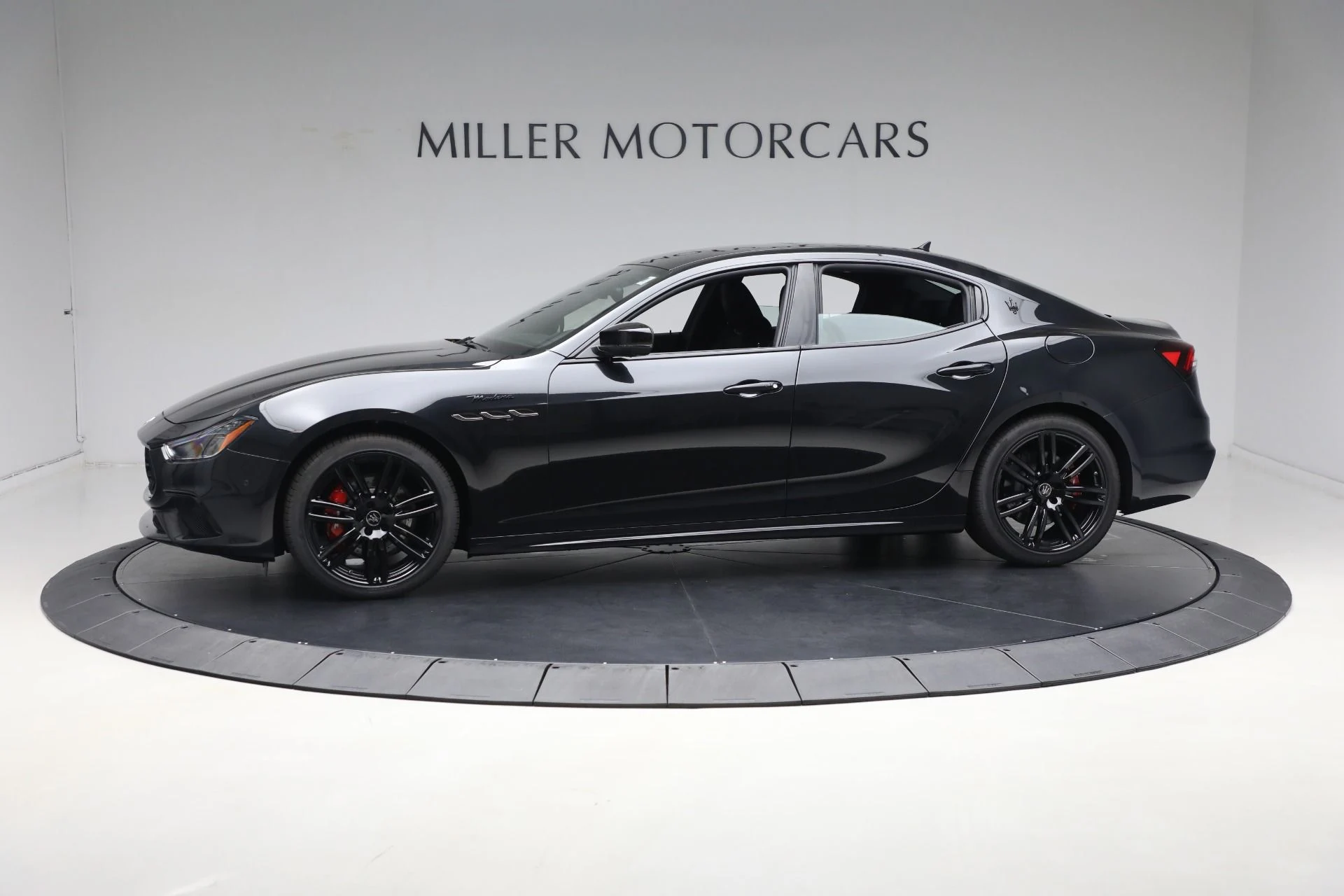 mph004_1029877368_New_2024_Maserati_Ghibli_Modena_Ultima_Q4_9191b4d19f