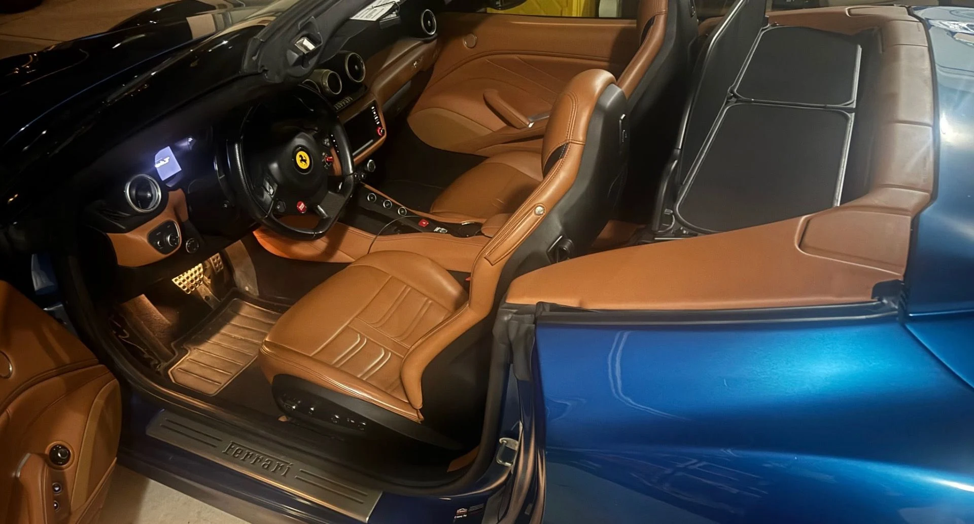 mph004_1062548329_Used_2015_Ferrari_California_T_1758130457_3b106b7374
