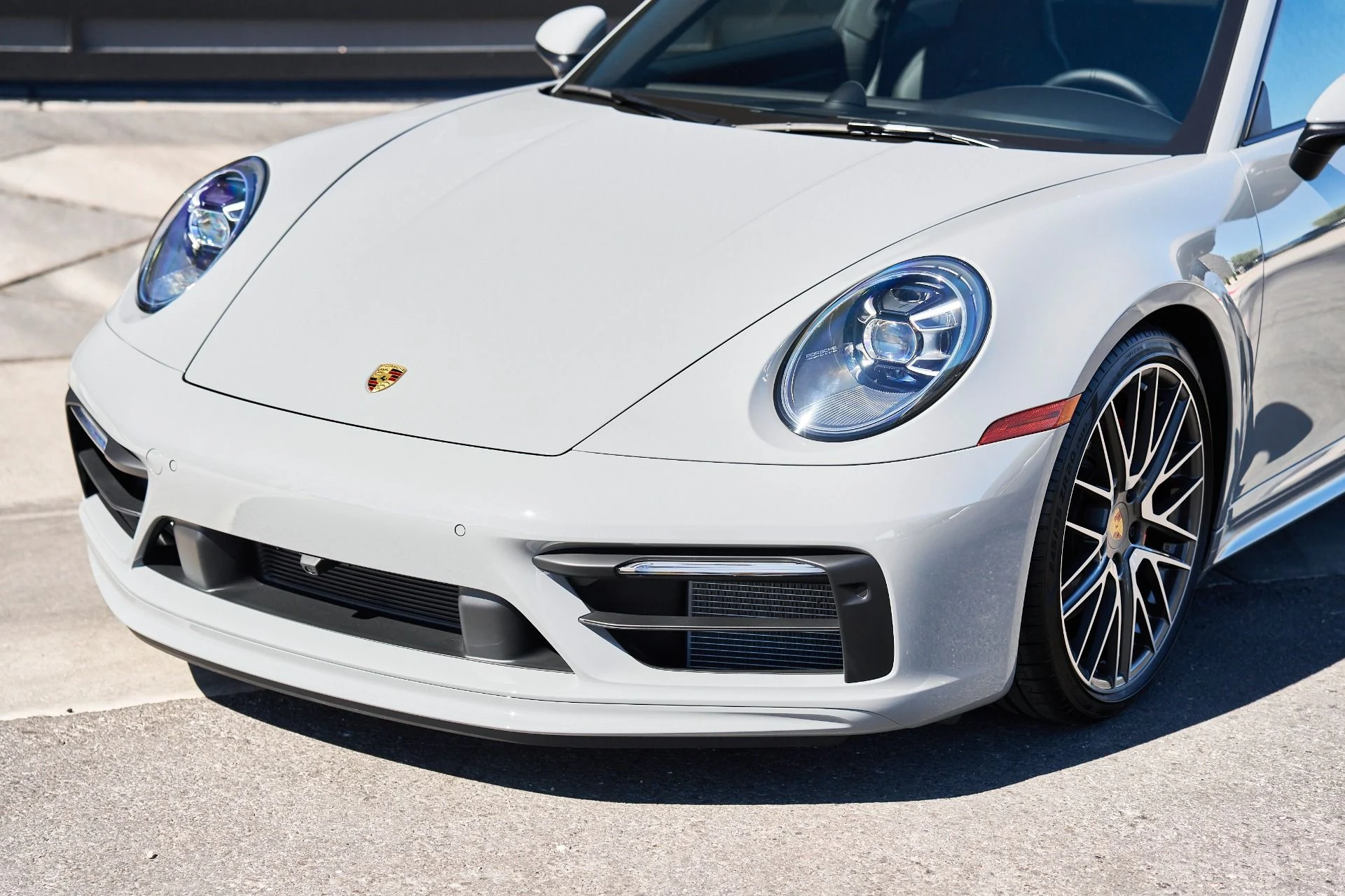 mph004_1063811572_Used_2024_Porsche_911_Carrera_4_S_1759617559_f60dbbc9ed