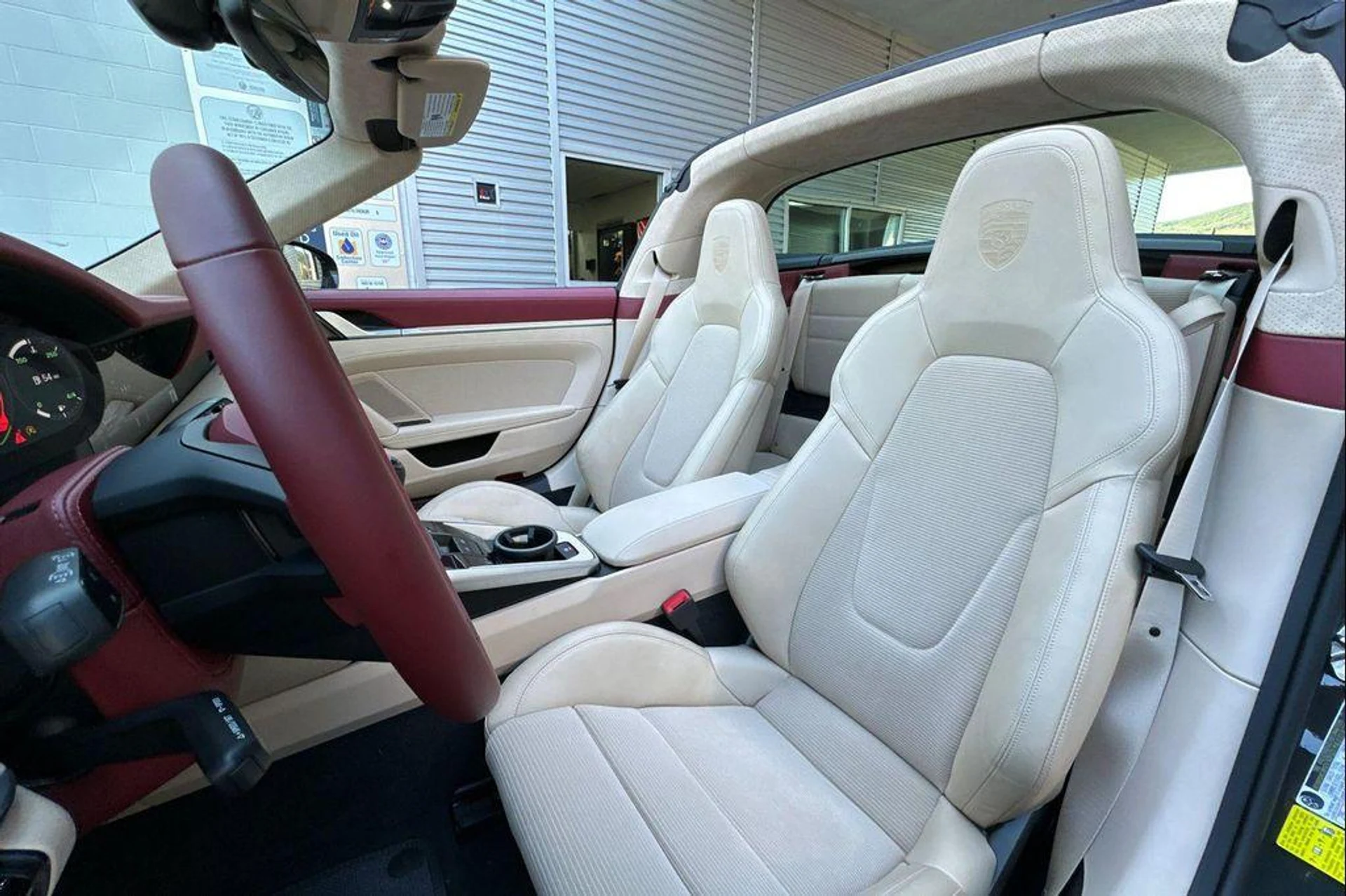 mph004_1071501487_njof_Jwy_YP_05_JW_Tm_Vev_I2z_Kb_O9g8_31fc9d8d4c