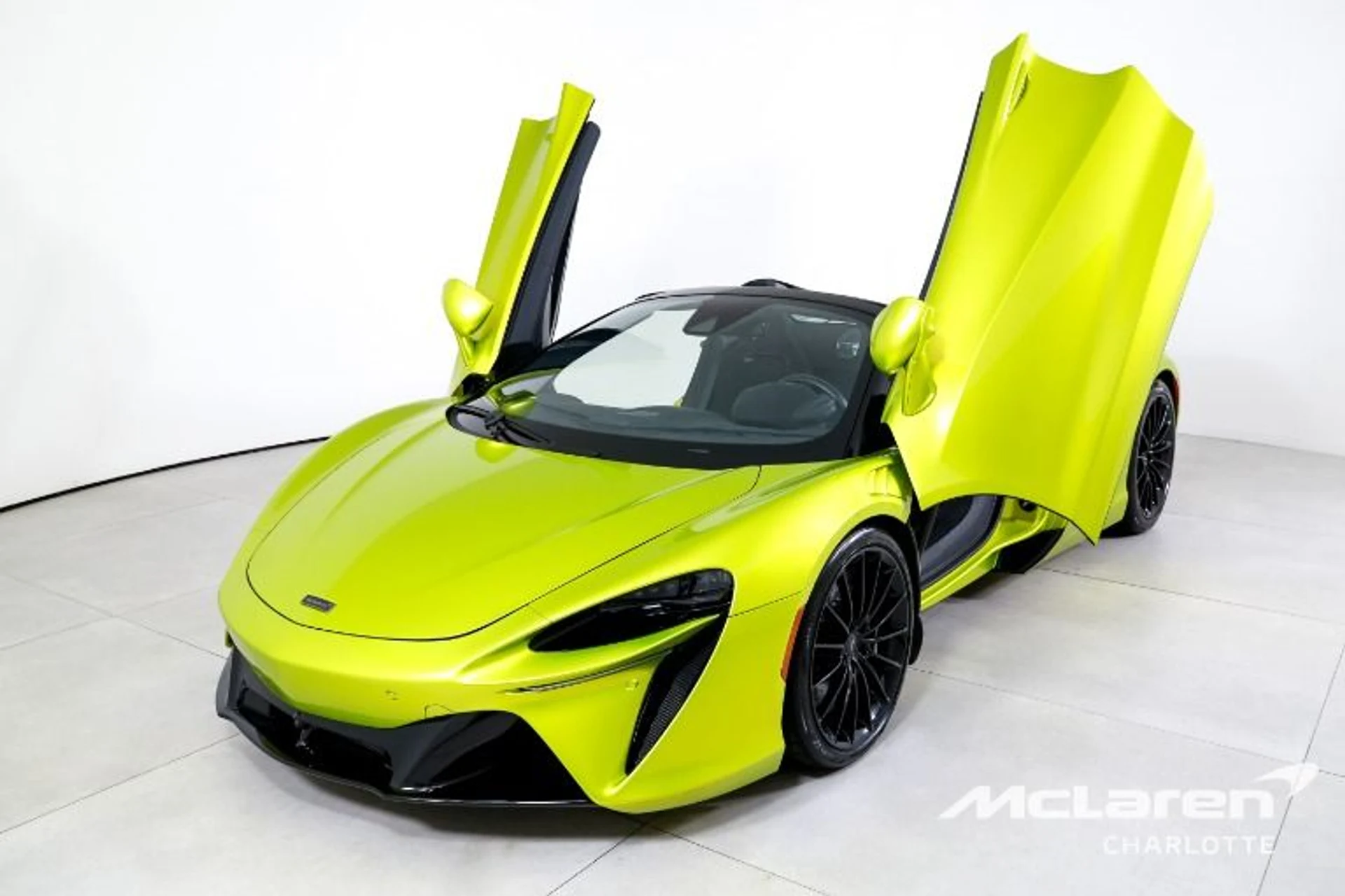 mph004_1073670292_Used_2025_Mc_Laren_Artura_Spider_6f0b8eb841