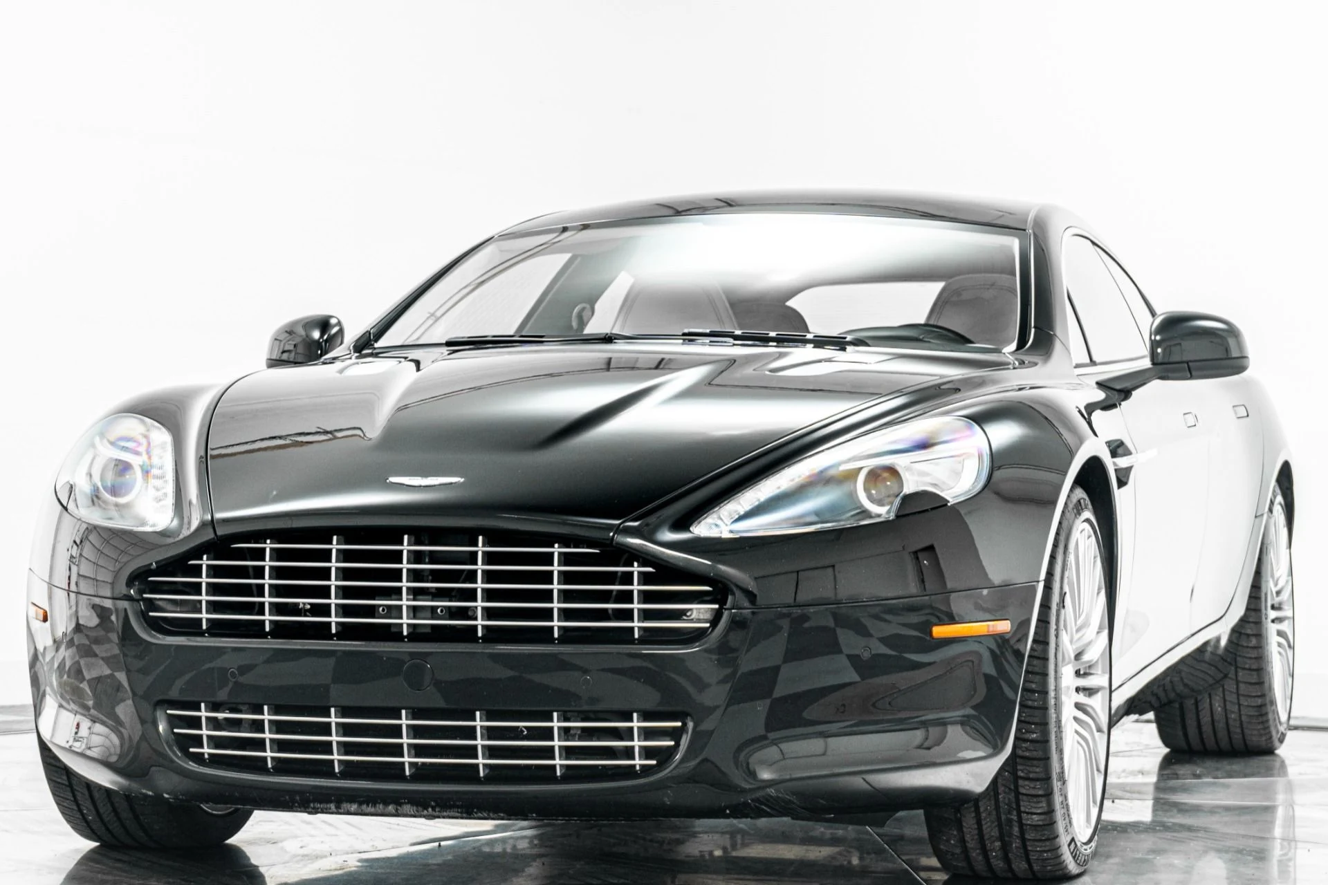 mph004_1093467443_Used_2012_Aston_Martin_Rapide_V12_power_High_Contrast_Color_Combination_1781621426_0ba82ee455