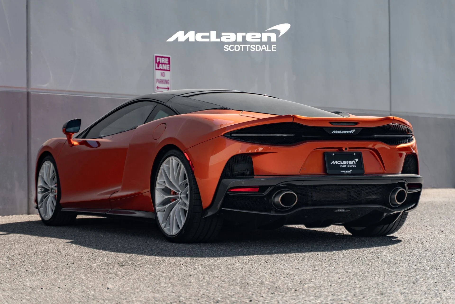 mph004_1095048802_Used_2021_MCLAREN_GT_1782158423_5b2ab3ed4c