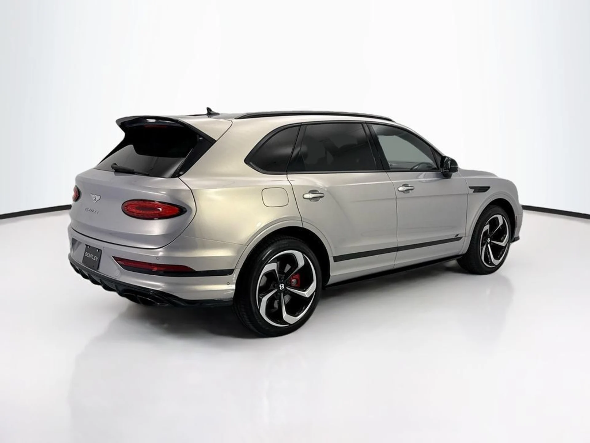 mph004_1095393526_used_2023_bentley_bentayga_sawd_8119_23037215_5_1024_e29a80e5d2