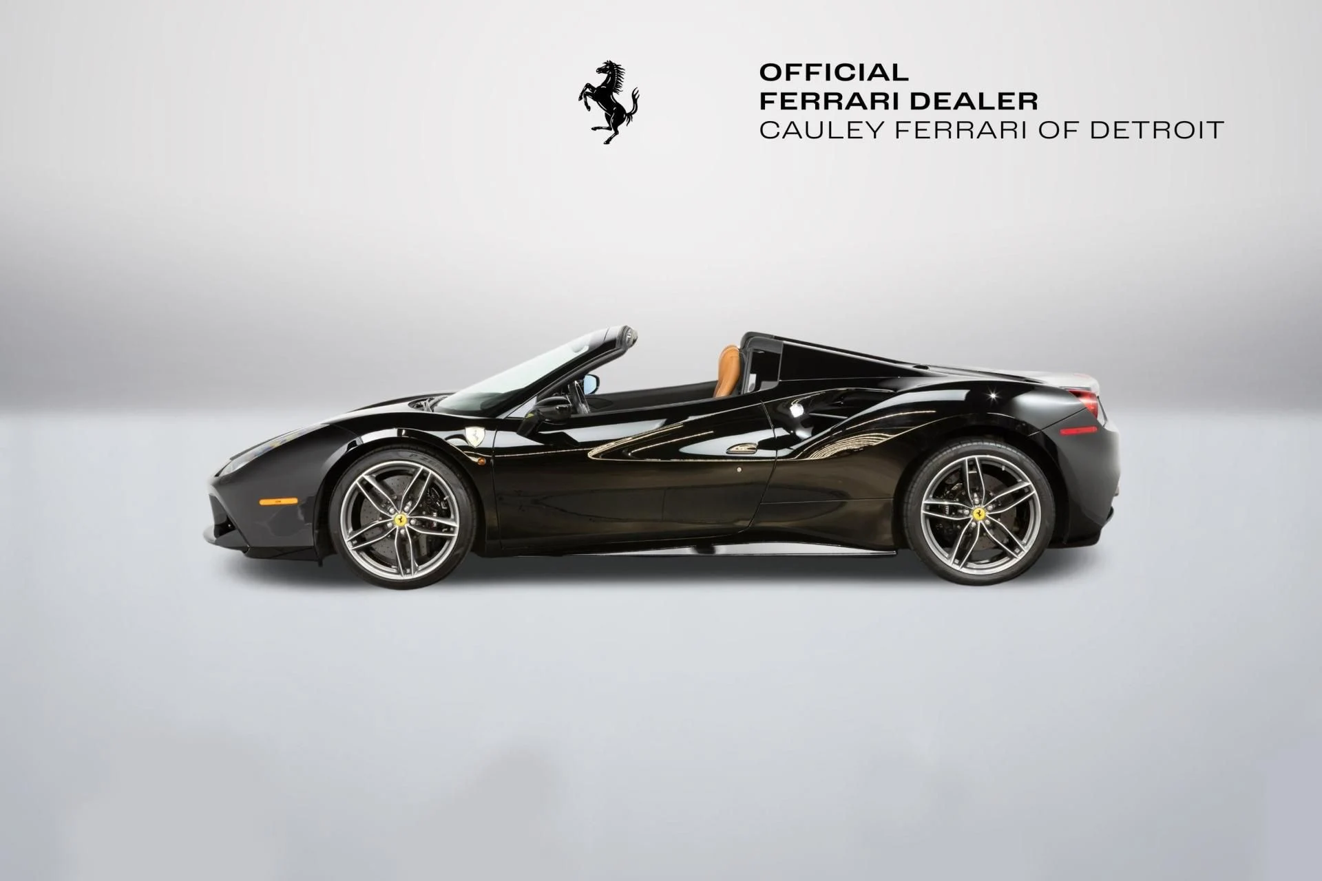mph004_1098705235_Used_2017_Ferrari_488_Spider_1777367807_f2b381d97e