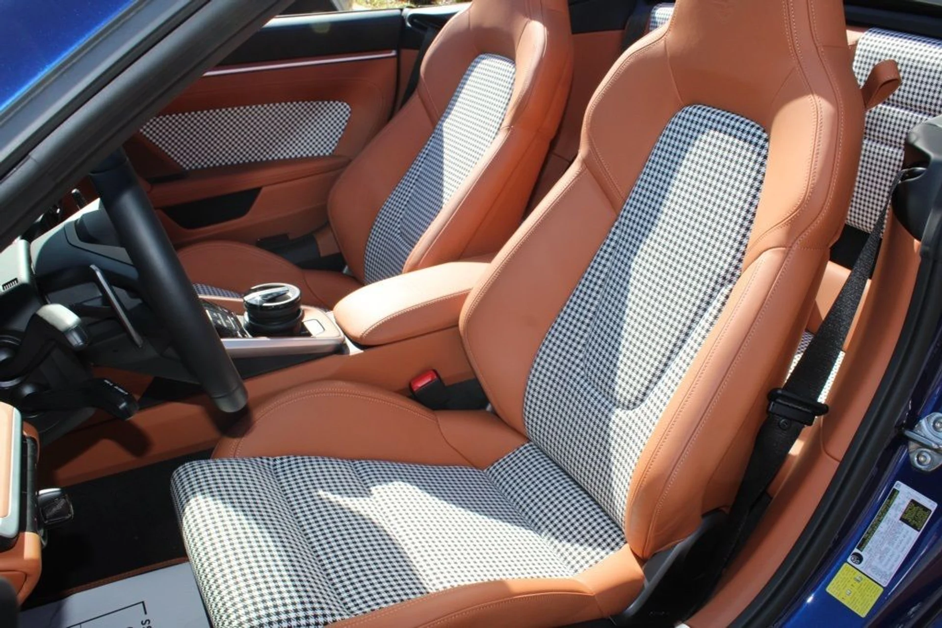 mph004_1098878290_83b0cc97a4d3c5be3658704d1d03956b_c5fcb9cfb3