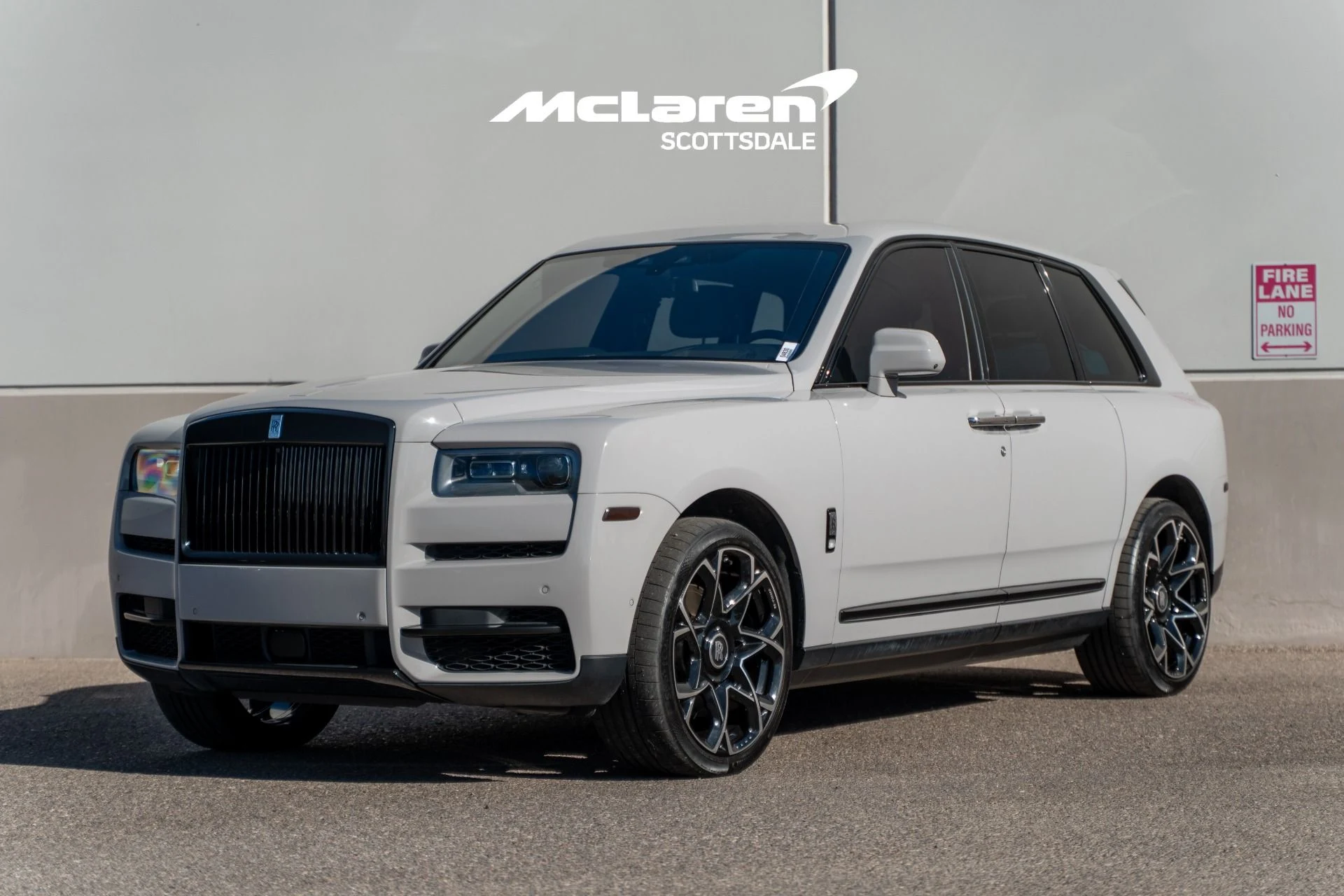 mph004_1105811220_Used_2023_Rolls_Royce_CULLINAN_1773856417_f7dc4b3461