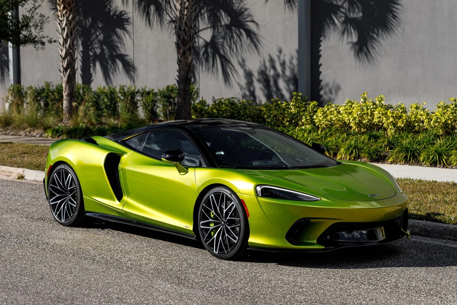 mph004_110703134_462_p5_l_c687221718