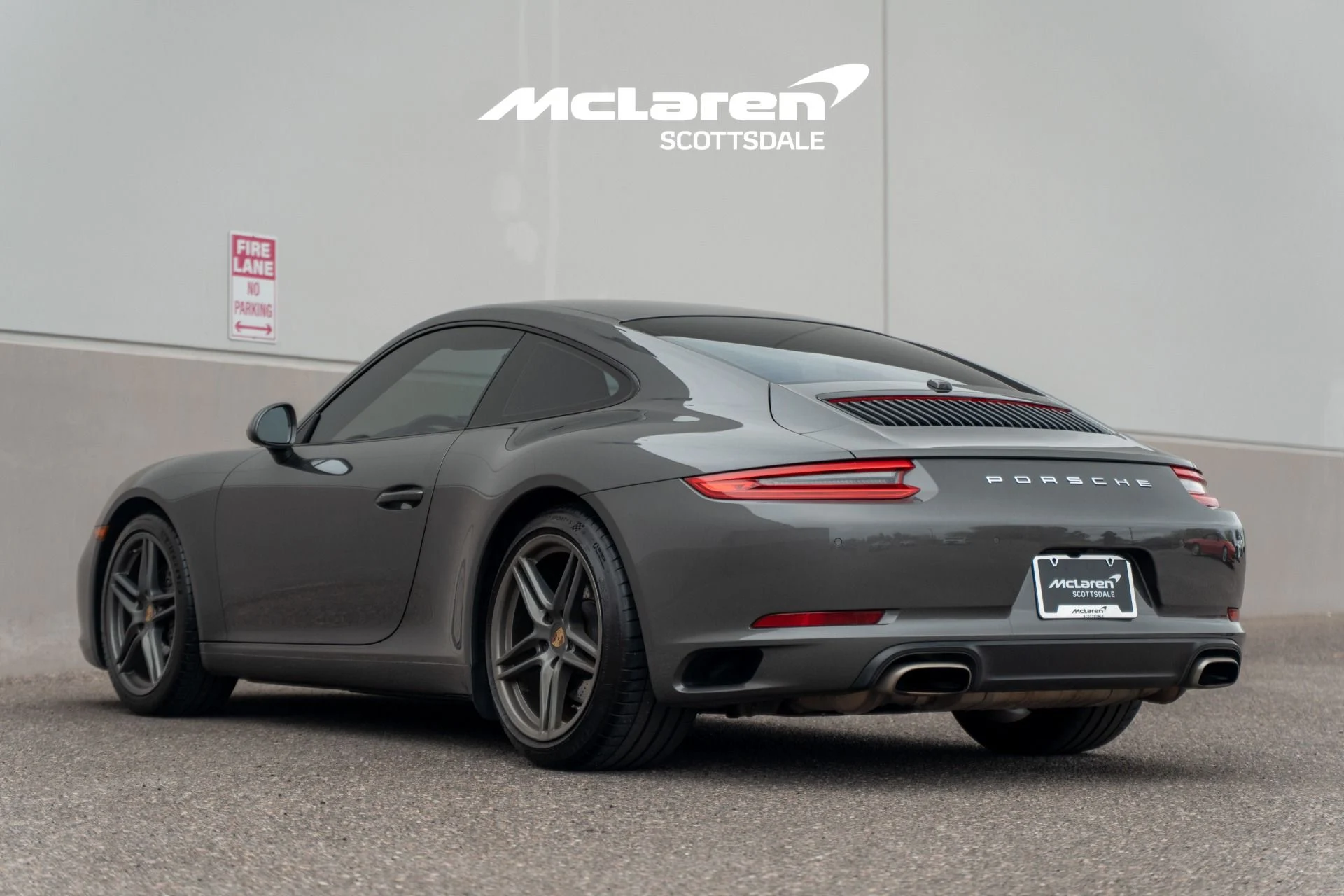 mph004_1116990905_Used_2017_PORSCHE_911_Carrera_1768089674_61693e5982