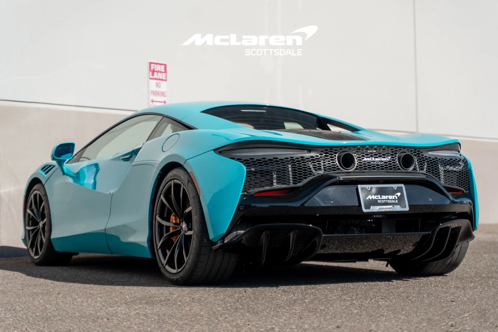 mph004_1121563465_Used_2024_MCLAREN_ARTURA_1769657486_9663ffdd90