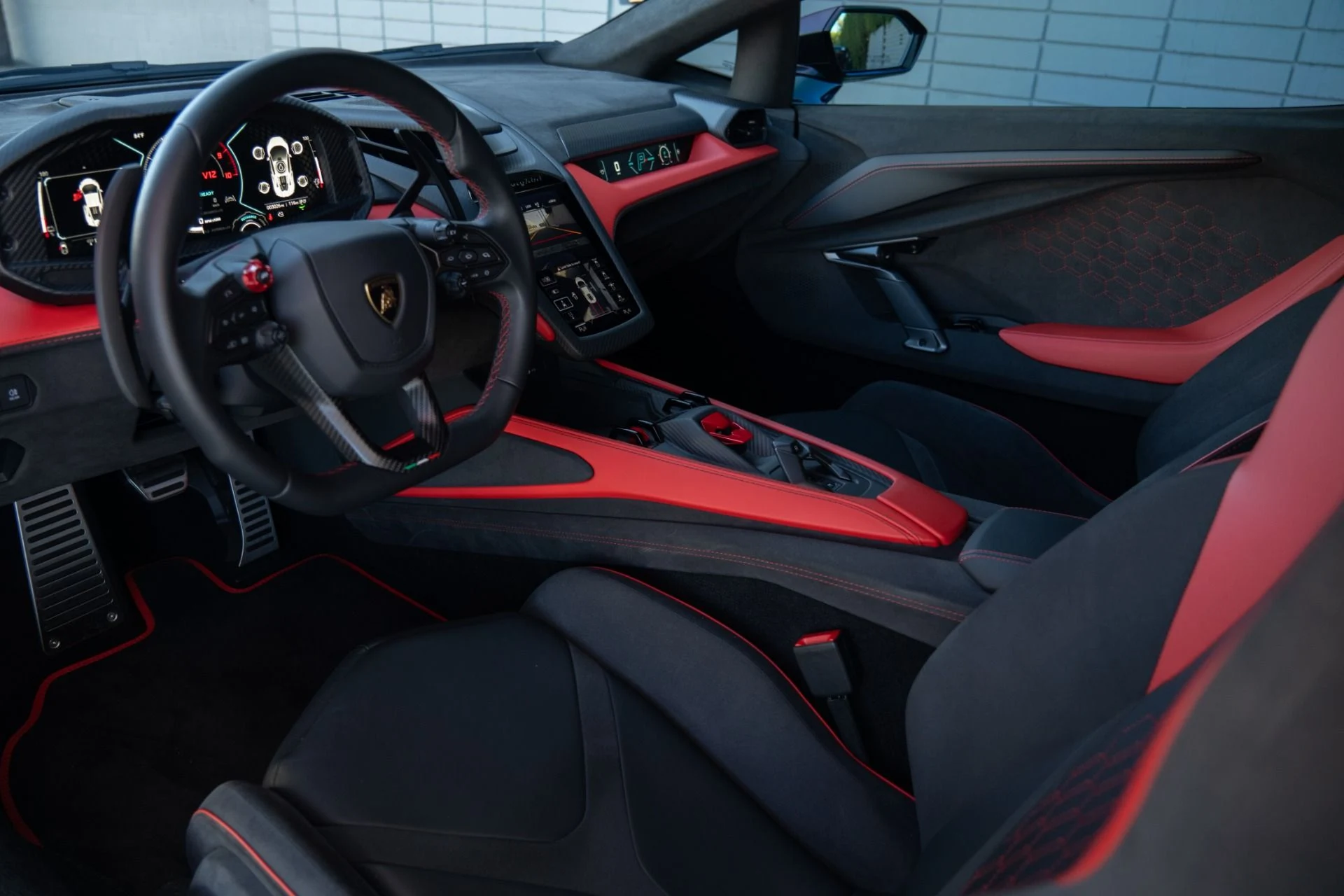 mph004_112398311_Used_2024_Lamborghini_Revuelto_Mansory_1757354394_60c9aa59e0