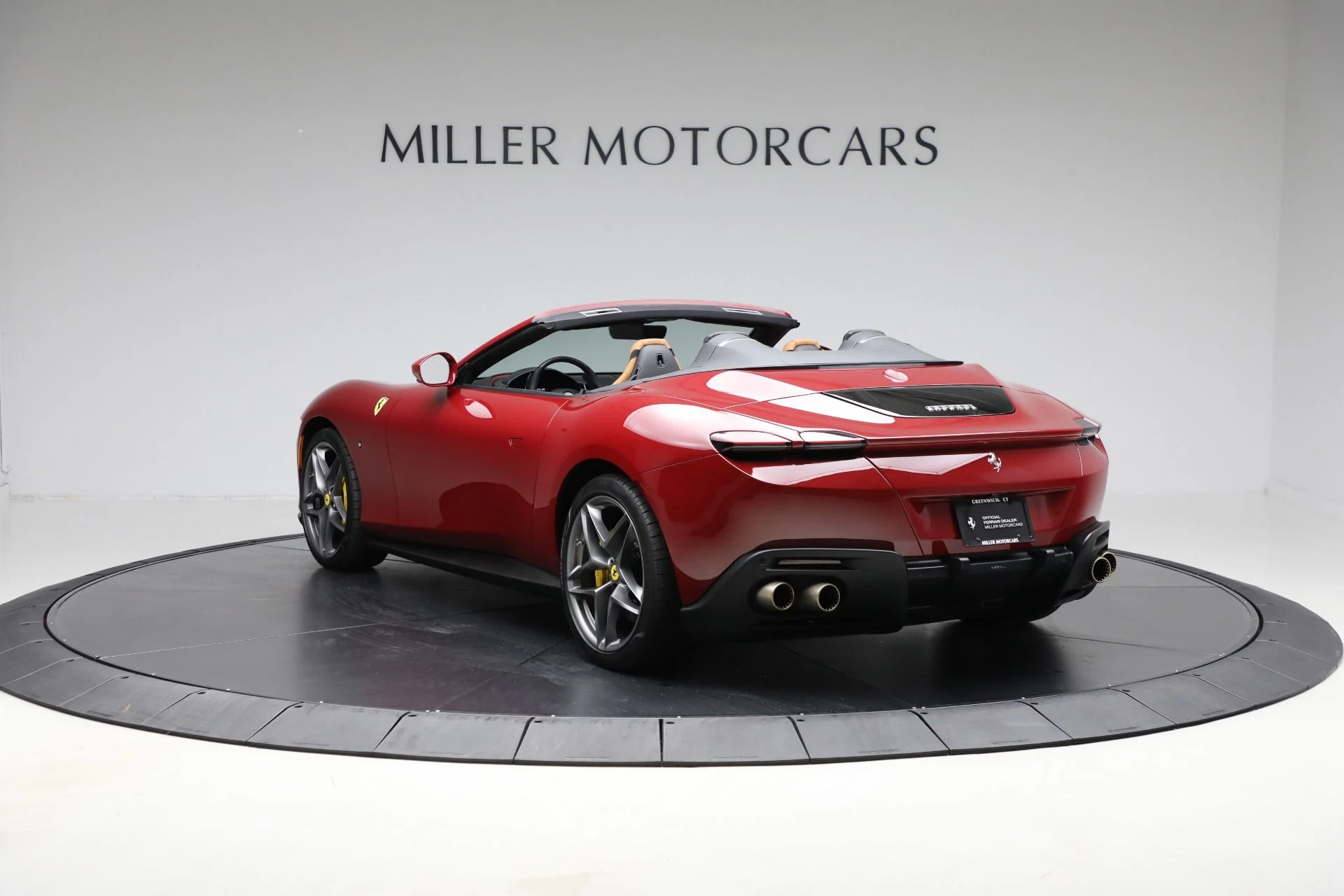 mph004_1132812308_Used_2024_Ferrari_Roma_Spider_7a32b71226