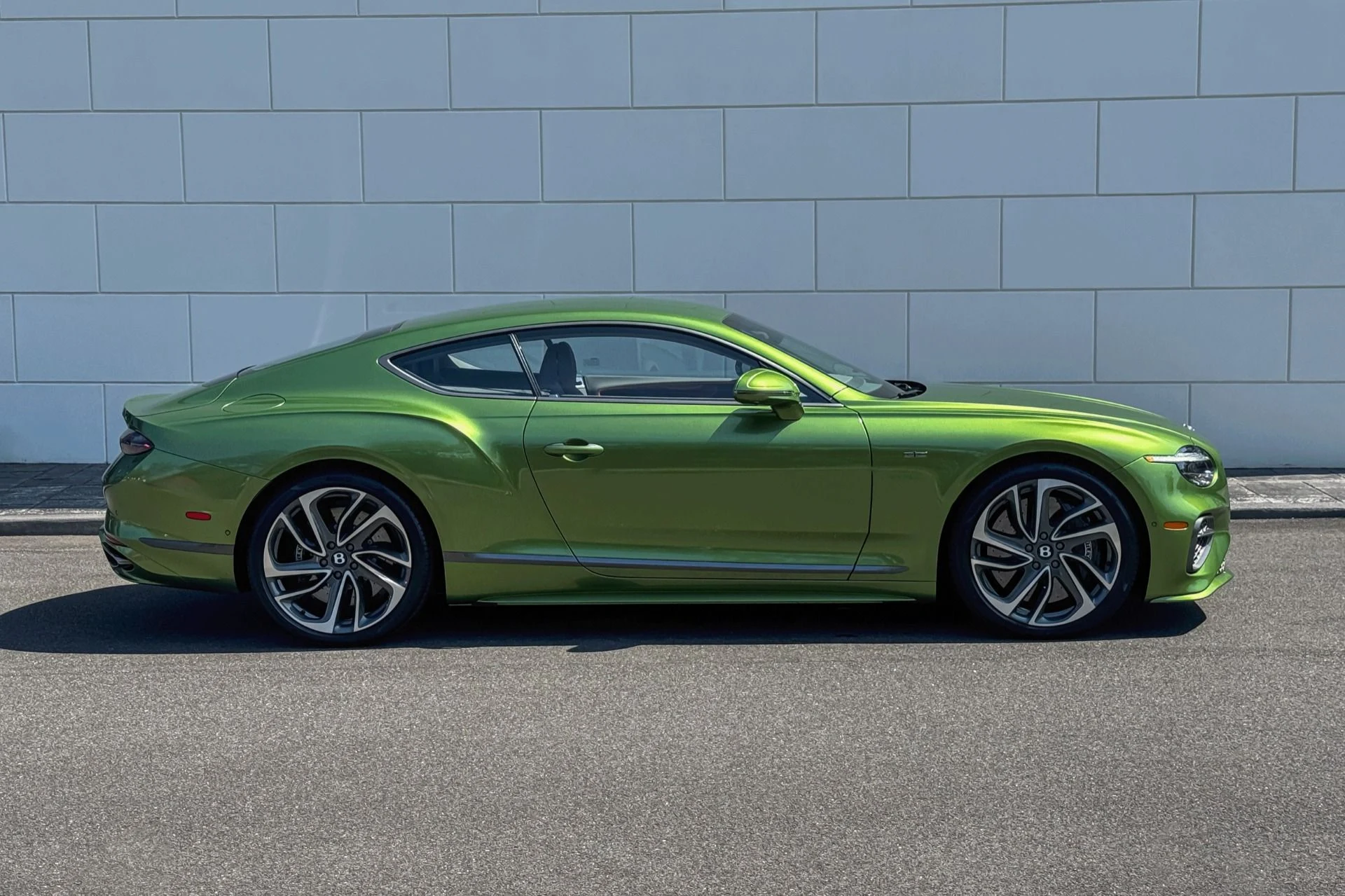 mph004_1141955397_Used_2025_Bentley_Continental_GT_Speed_1st_Edition_1769784521_ac6fd86baa