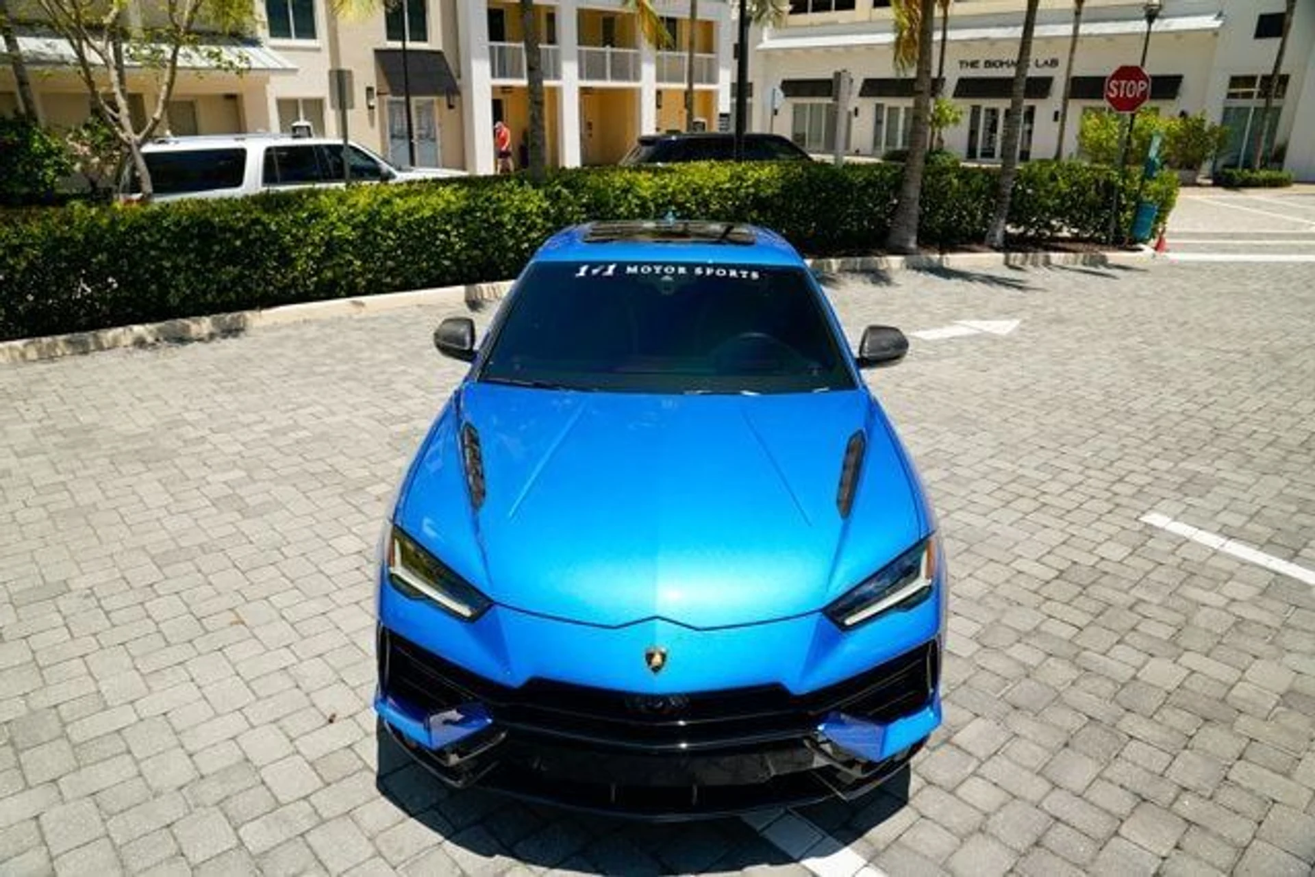 mph004_1154443109_used_2024_lamborghini_urus_performanteawd_14354_22887761_5_640_1675ada7a0