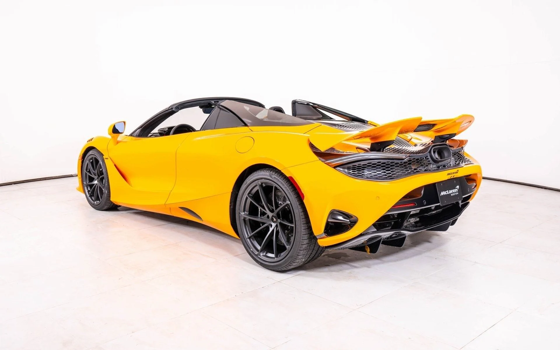 mph004_1155558226_c0bc50a783461b352dc97249d7a809b7x_0611cf33f8