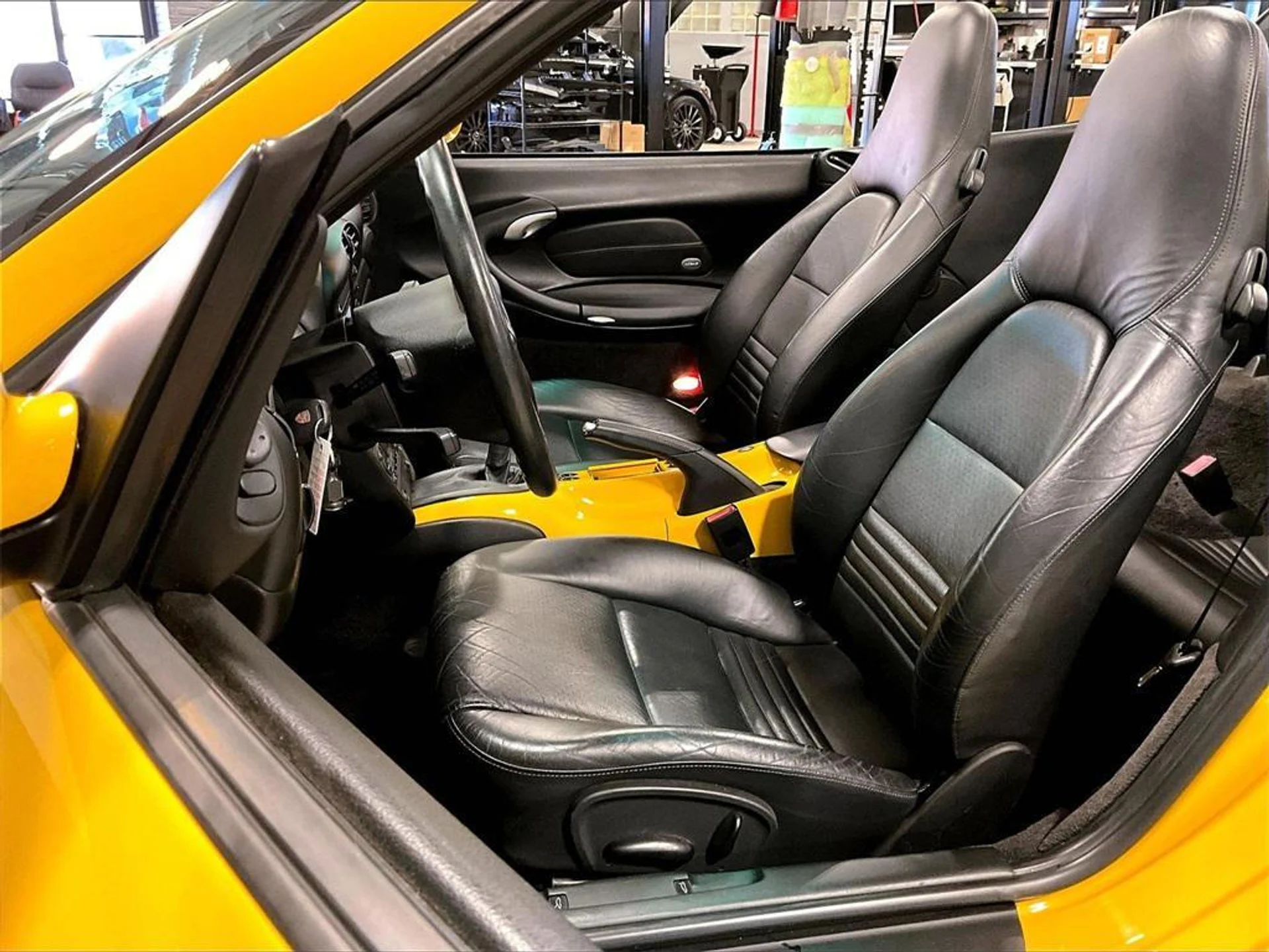 mph004_1156867799_Tx9v_A4jm_S_Vz_L_uu1_C_Fjd_Bd_FB_Lk_183d2a65bb