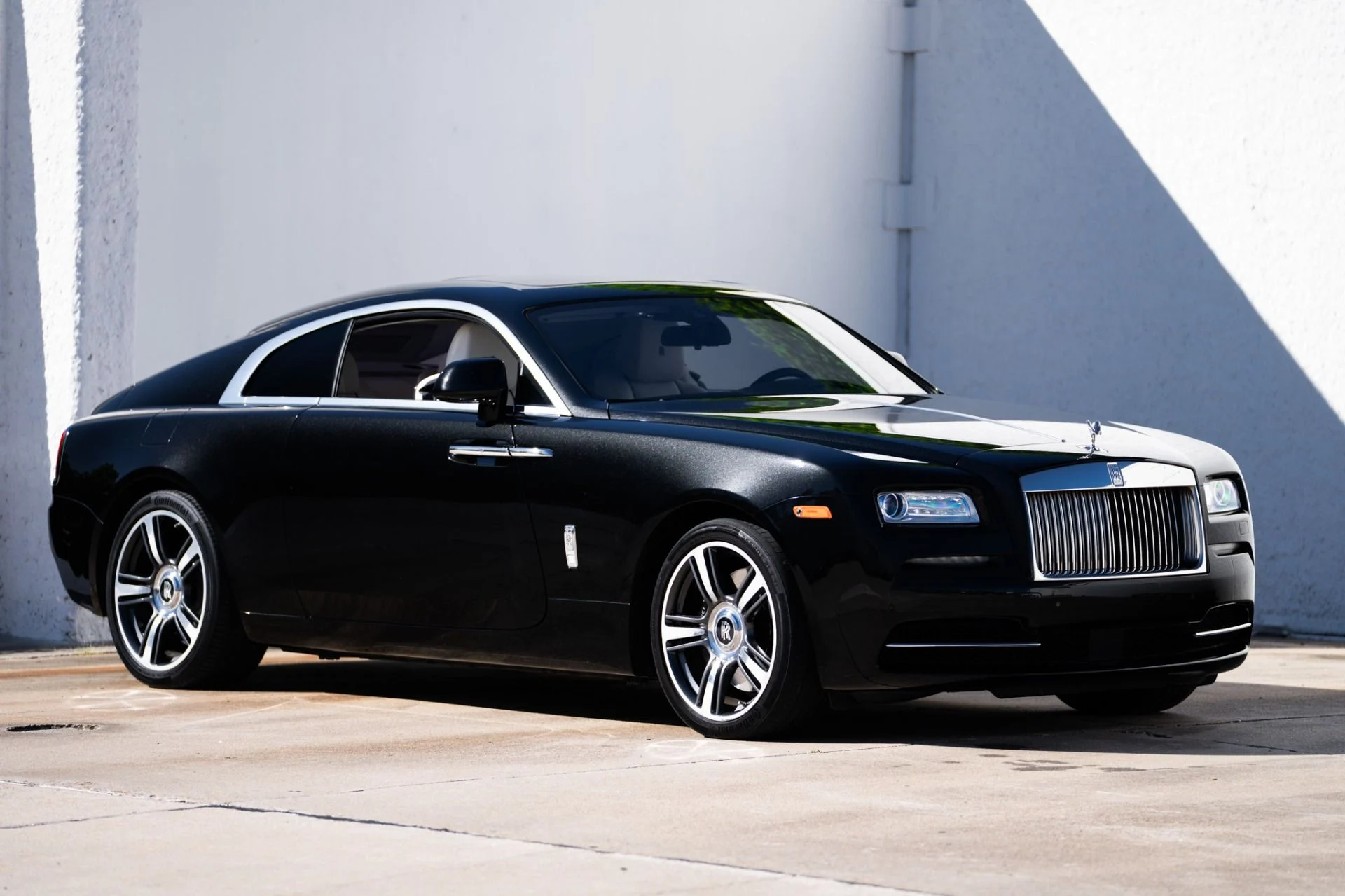 mph004_1160196426_Used_2014_Rolls_Royce_Wraith_1761760080_c40d8adaa2