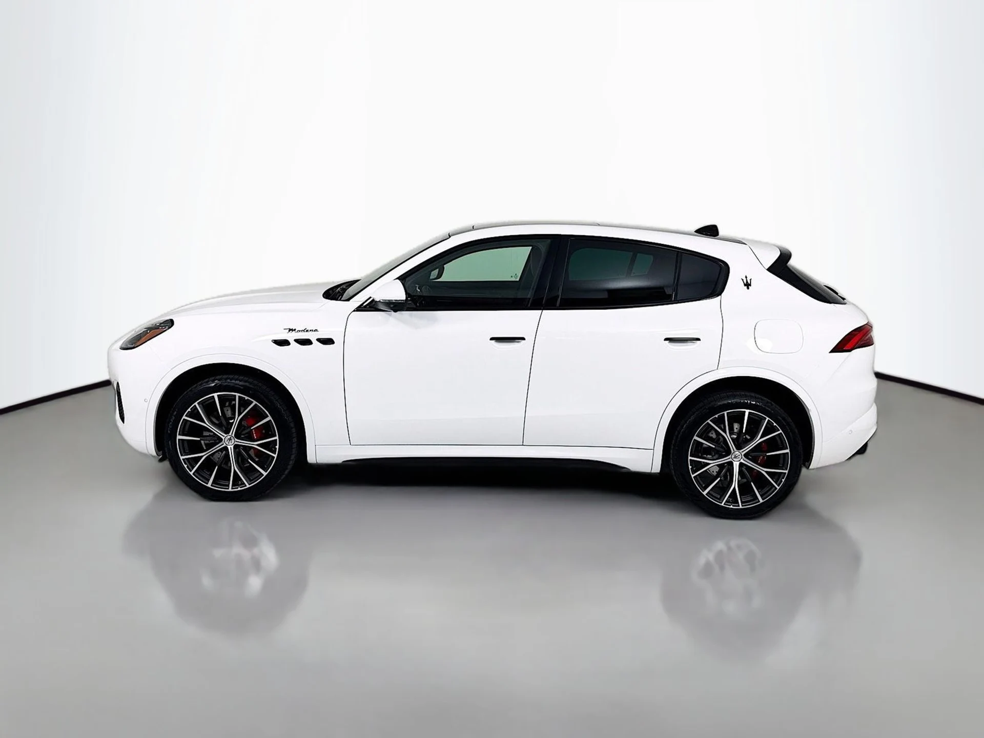 mph004_1166642492_950b4e9d78bf049bedb5105e64319063x_d954c7952b