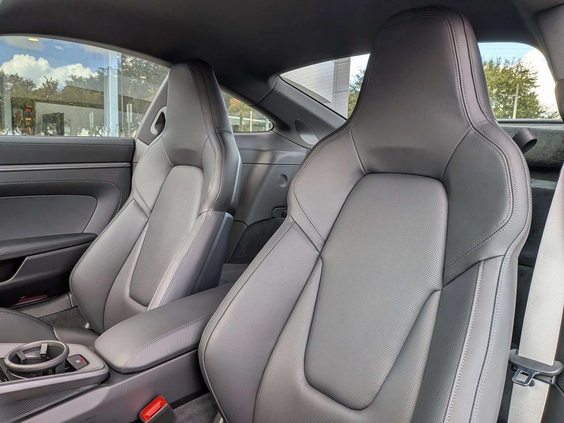 mph004_1169506342_dbcfe6d0baa741fd10ebb332d9f19b70x_37f0a167c3