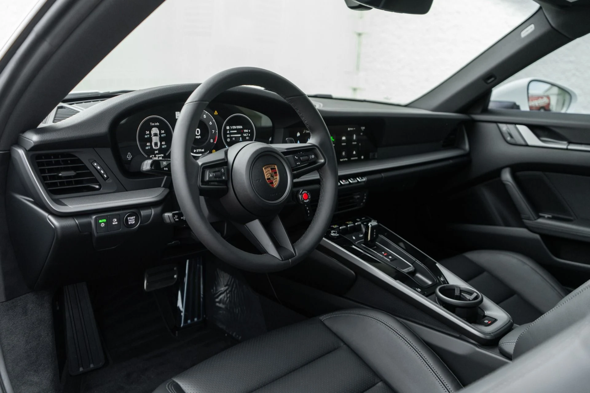 mph004_1172598772_Used_2025_Porsche_911_Carrera_1768944020_e8040725f9