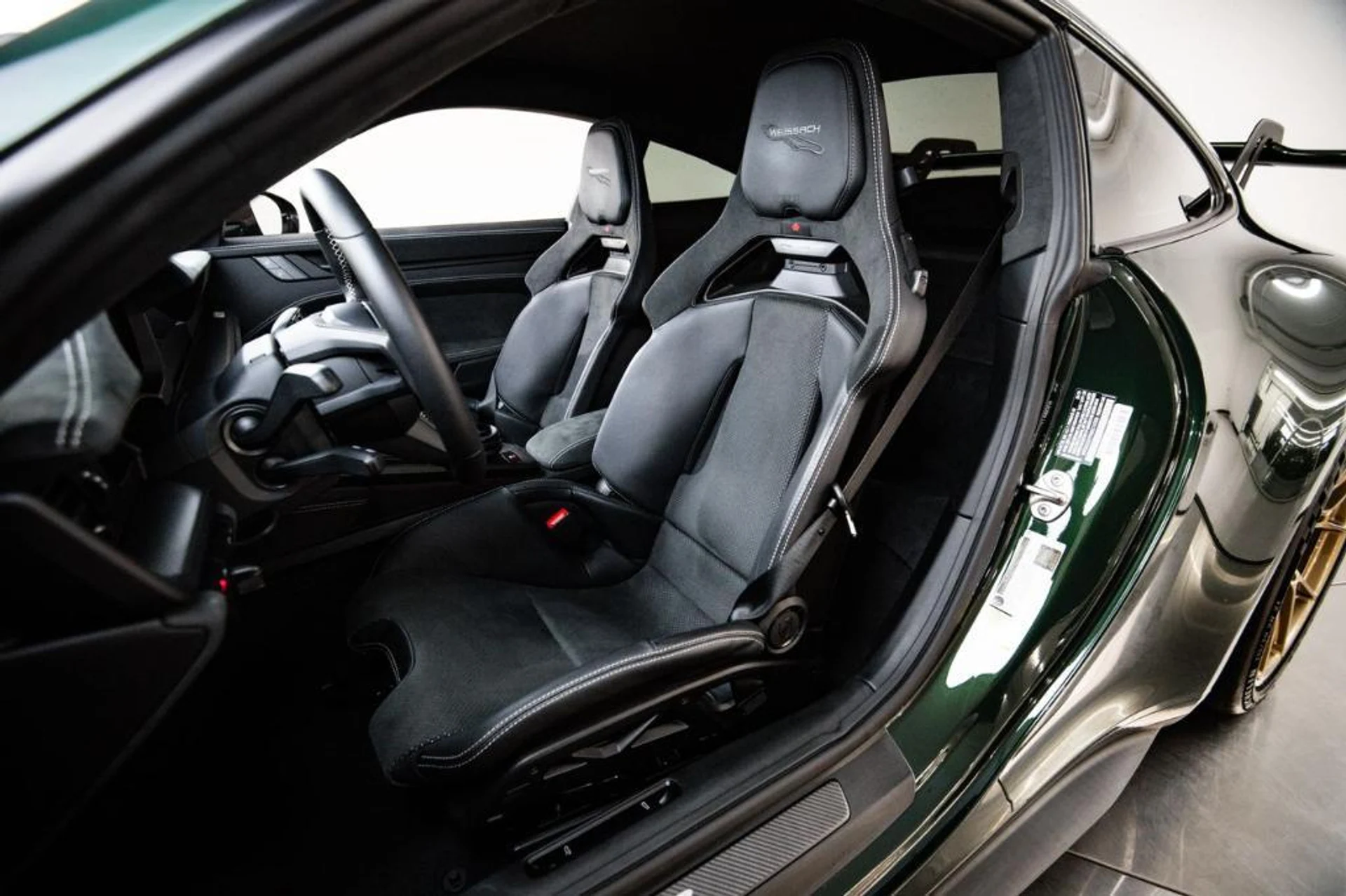 mph004_1174024247_M_Aoza_24c_Esbvu_RL_Pf0k89n_Vb_U_eb8adac312