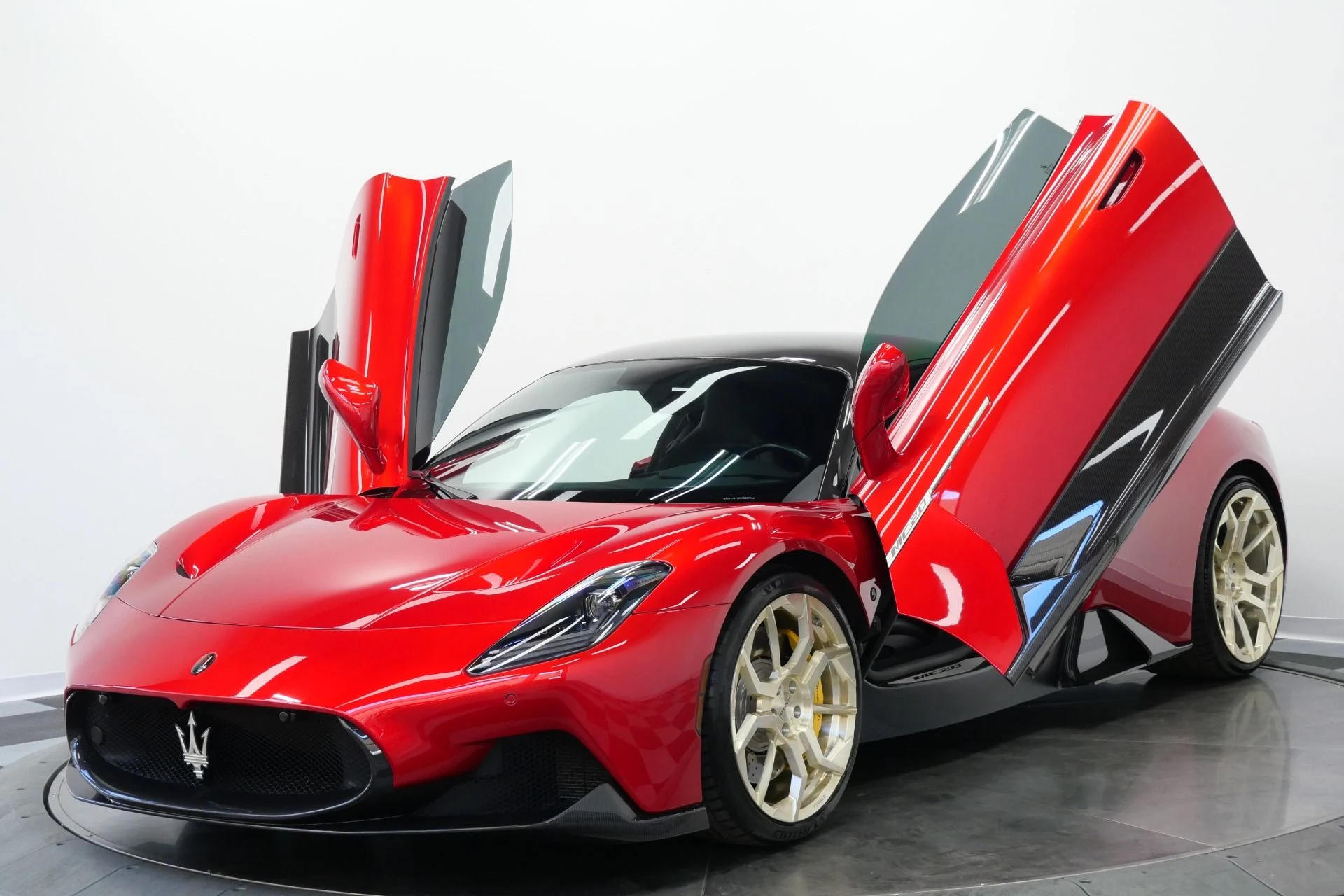 mph004_1174885341_Used_2022_Maserati_MC_20_Amazing_Color_Full_Leather_Interior_Forged_Wheels_1773426495_2647564c35