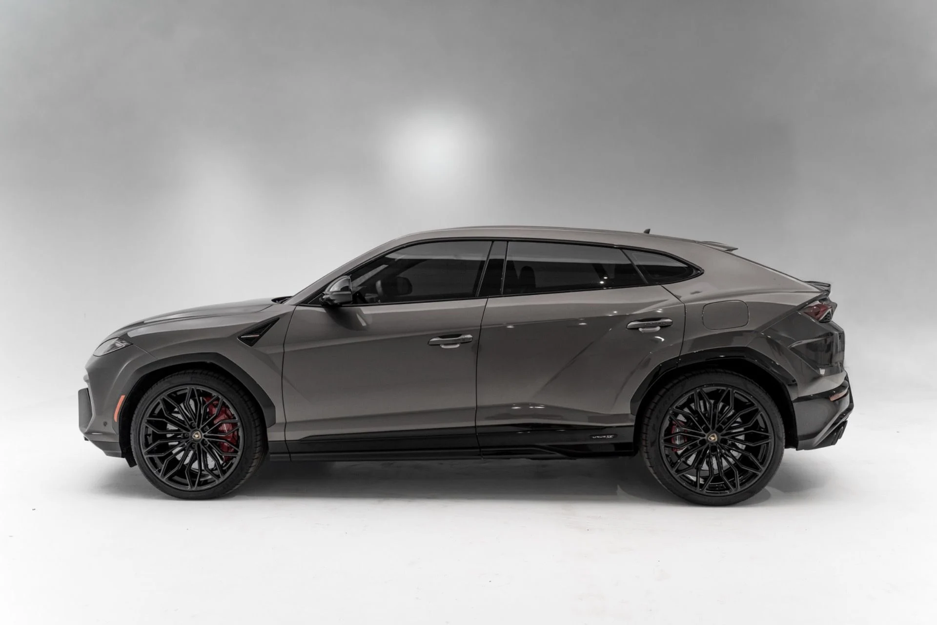 mph004_1178560311_Used_2025_Lamborghini_Urus_SE_1792099571_b16807011b